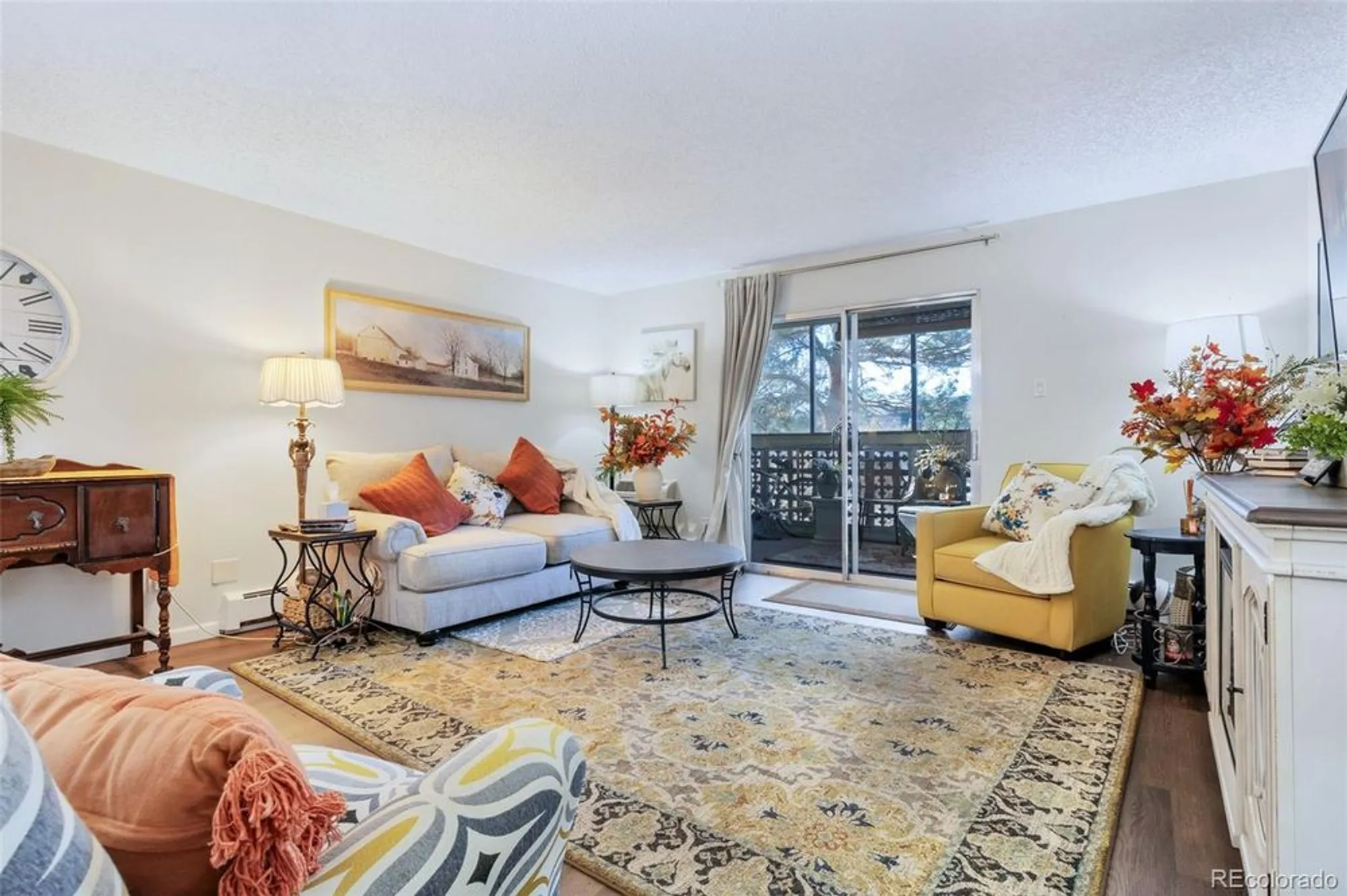 Property Slideshow image 5 of 31 | 3144 s wheeling way apt 301, Aurora, CO, 80014