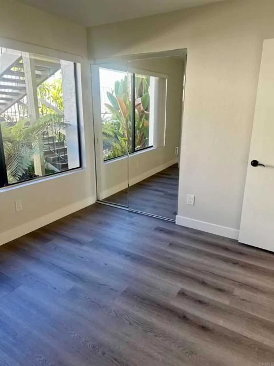 Property Slideshow image 3 of 19 | 245 fairlee ln, Encinitas, CA, 92024