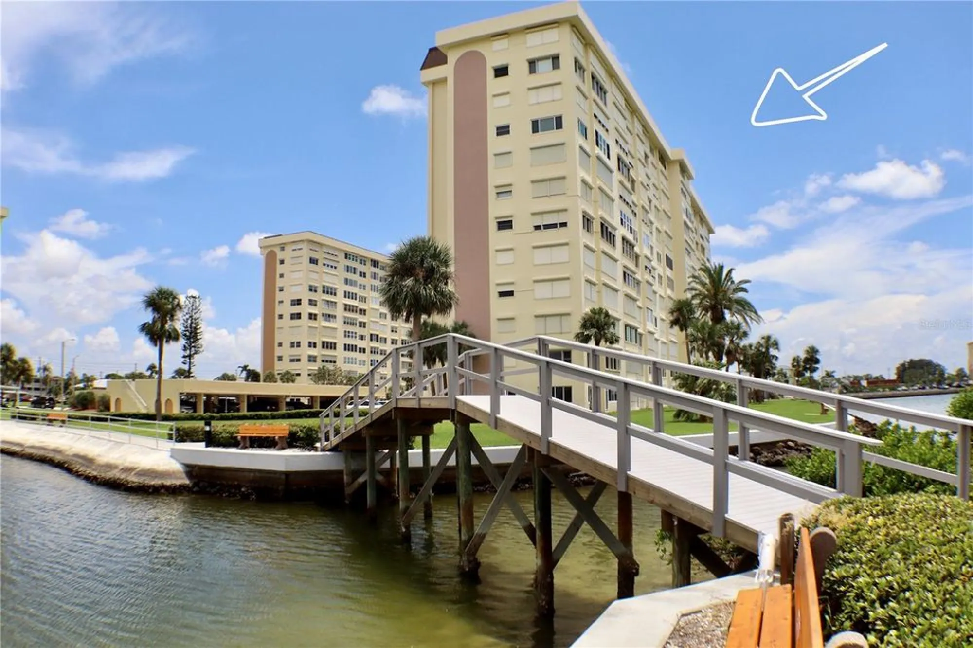 Property Slideshow image 38 of 51 | 4775 cove cir apt 403, St Petersburg, FL, 33708