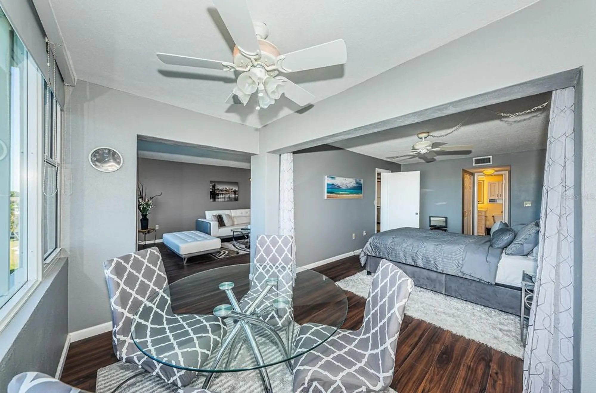 Property Slideshow image 28 of 54 | 4725 cove cir apt 604, Saint Petersburg, FL, 33708