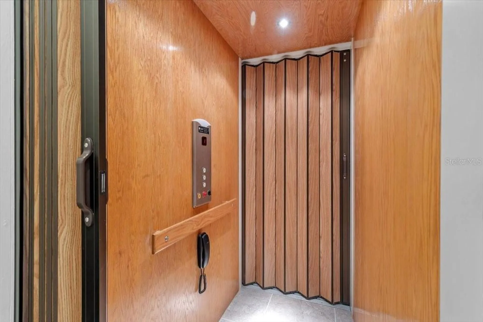 Property Slideshow image 54 of 88 | 340 sapphire lake dr 202, Bradenton, FL, 34209