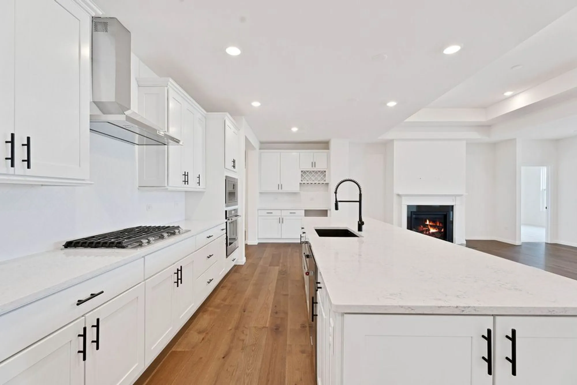 Property Slideshow image 11 of 28 | 3146 bellwether dr, Aurora, IL, 60503