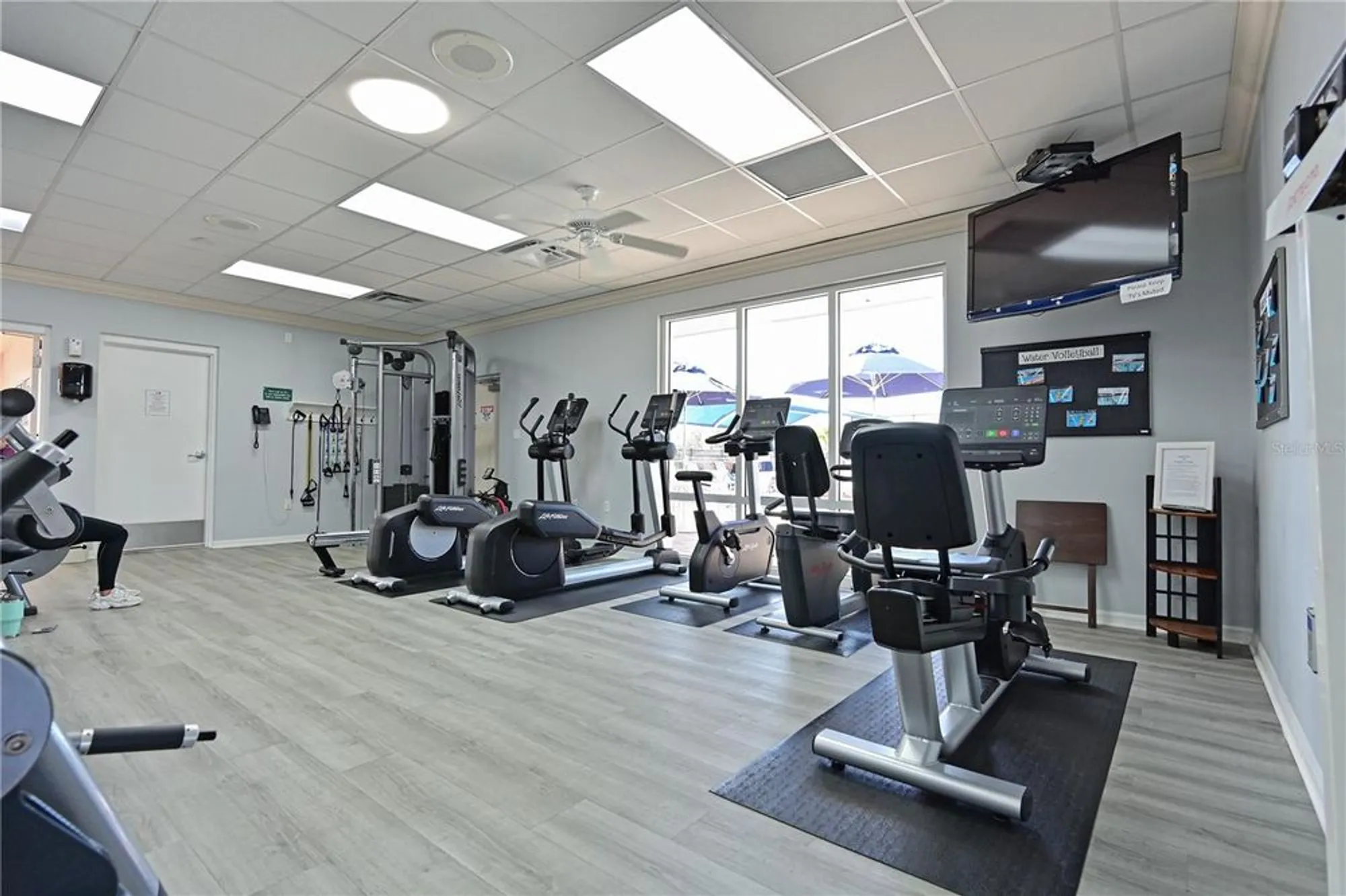 Property Slideshow image 46 of 70 | 6904 drewrys blf apt 803, Bradenton, FL, 34203