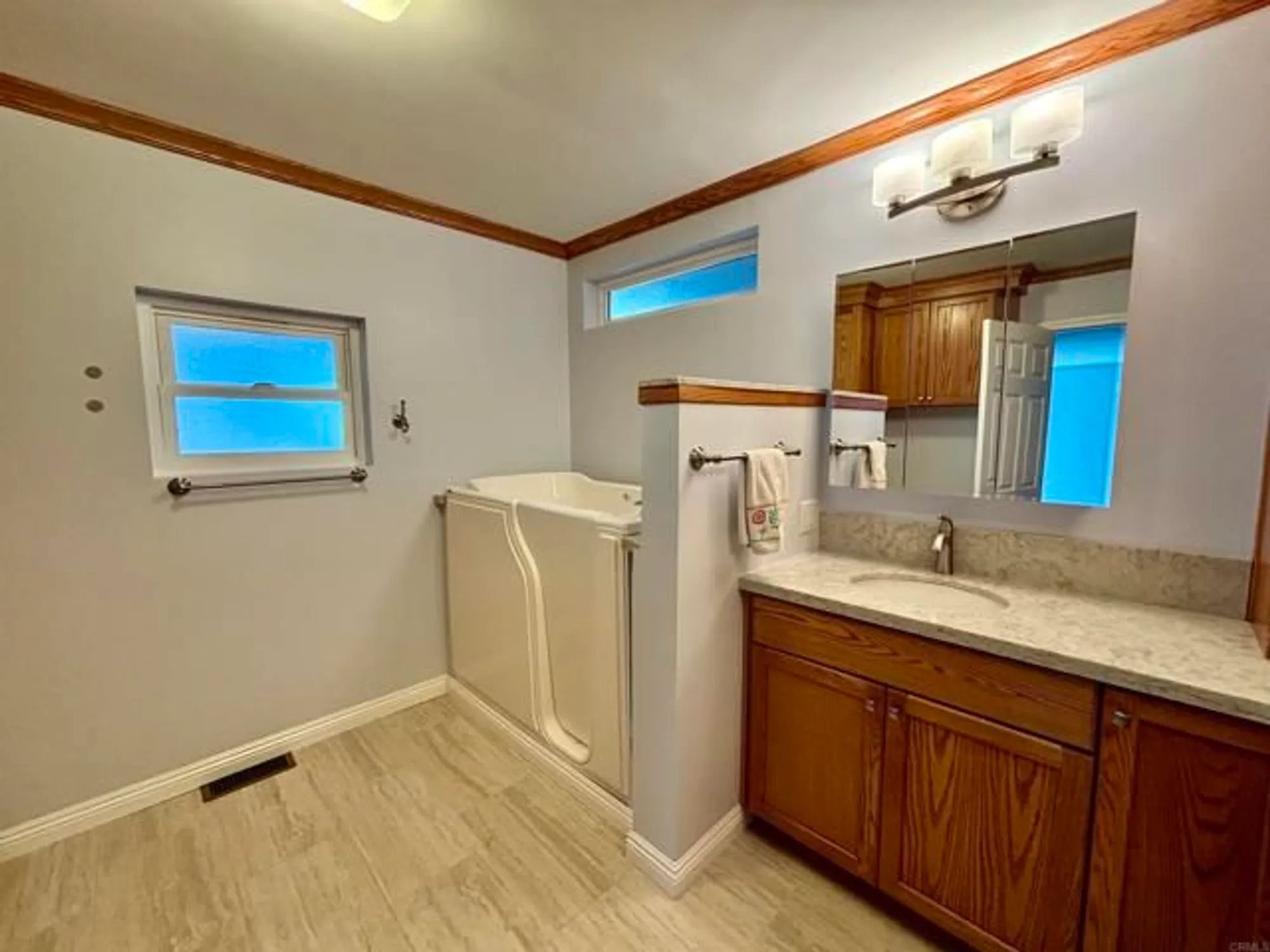 Property Slideshow image 14 of 29 | 5420 kipling ln, Carlsbad, CA, 92008