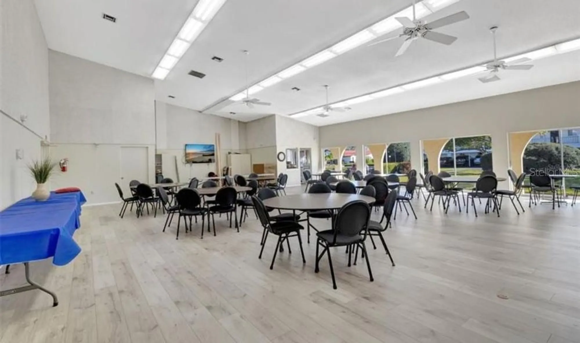 Property Slideshow image 27 of 44 | 3880 el poinier ct # 8702, Sarasota, FL, 34232