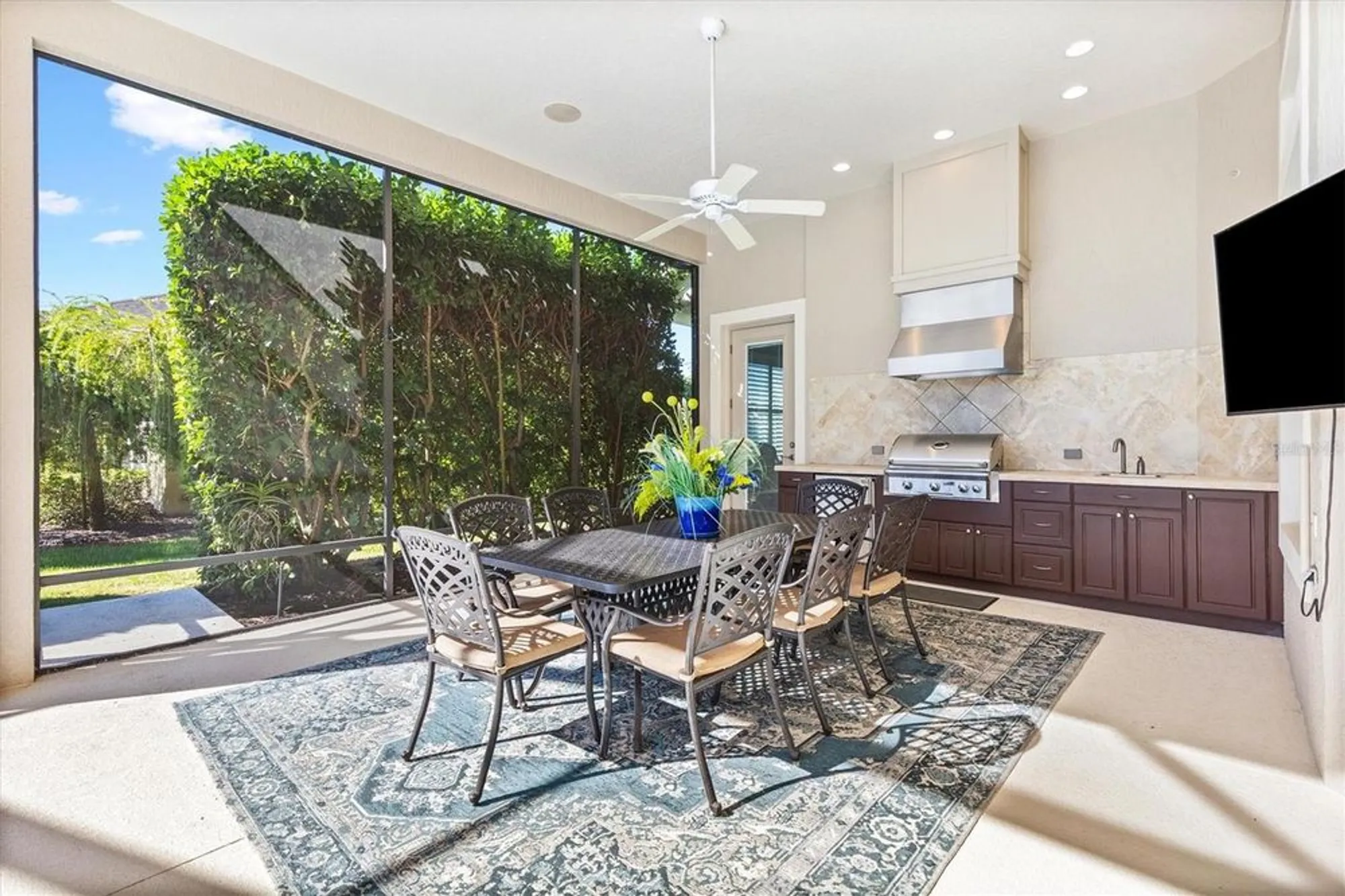 Property Slideshow image 11 of 79 | 842 oakwood st, The Villages, FL, 32163