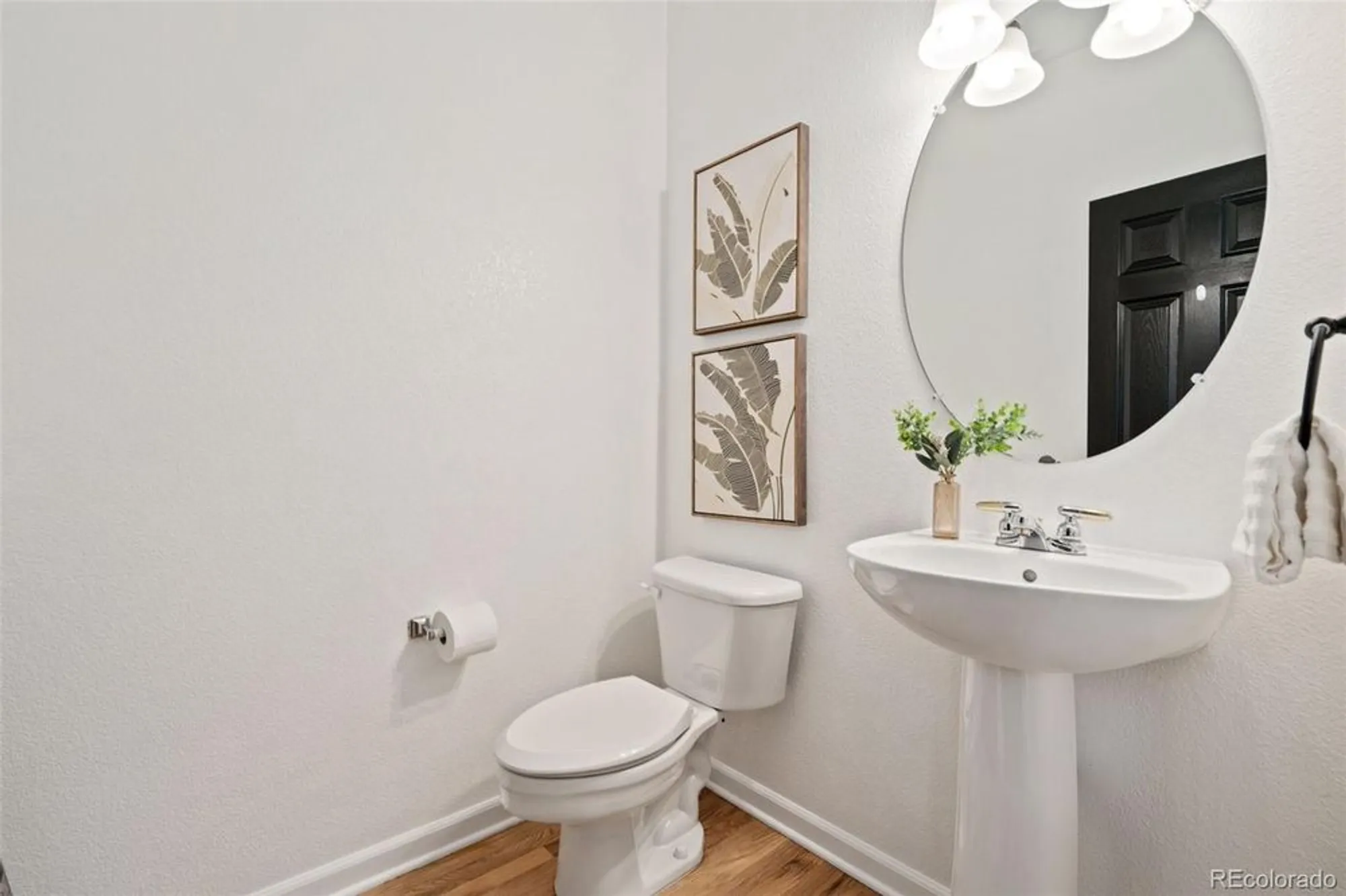 Property Slideshow image 12 of 41 | 2715 w greens dr, Littleton, CO, 80123