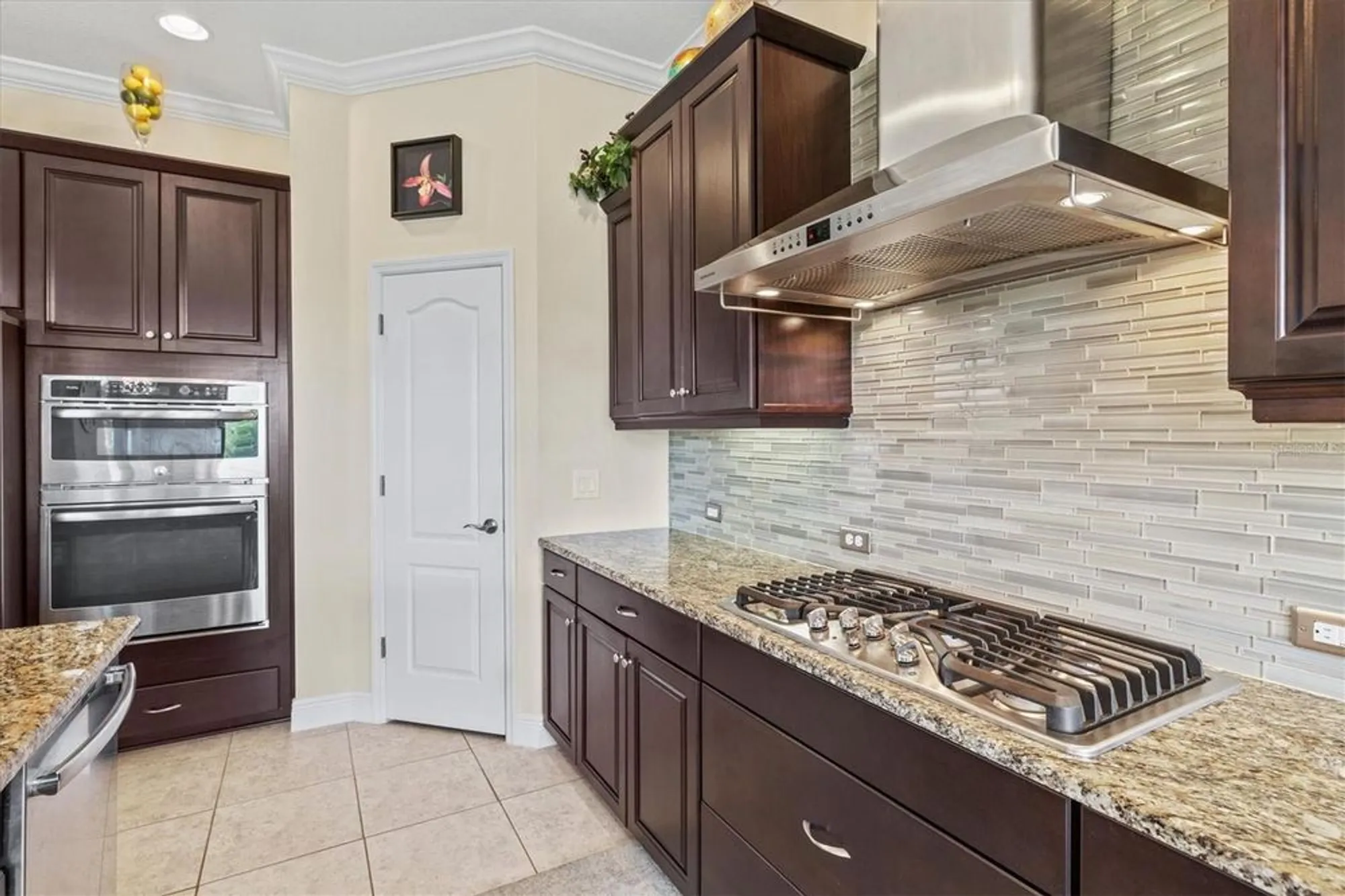 Property Slideshow image 16 of 77 | 10816 omeara way, Englewood, FL, 34223