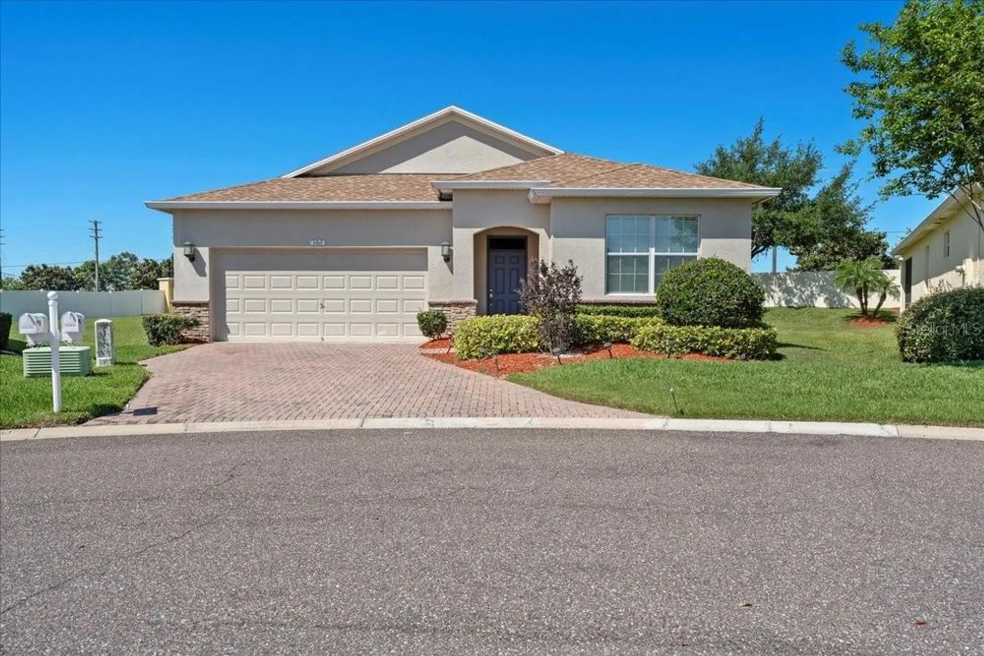 Property Slideshow image 1 of 69 | 3565 raleigh dr, Winter Haven, FL, 33884