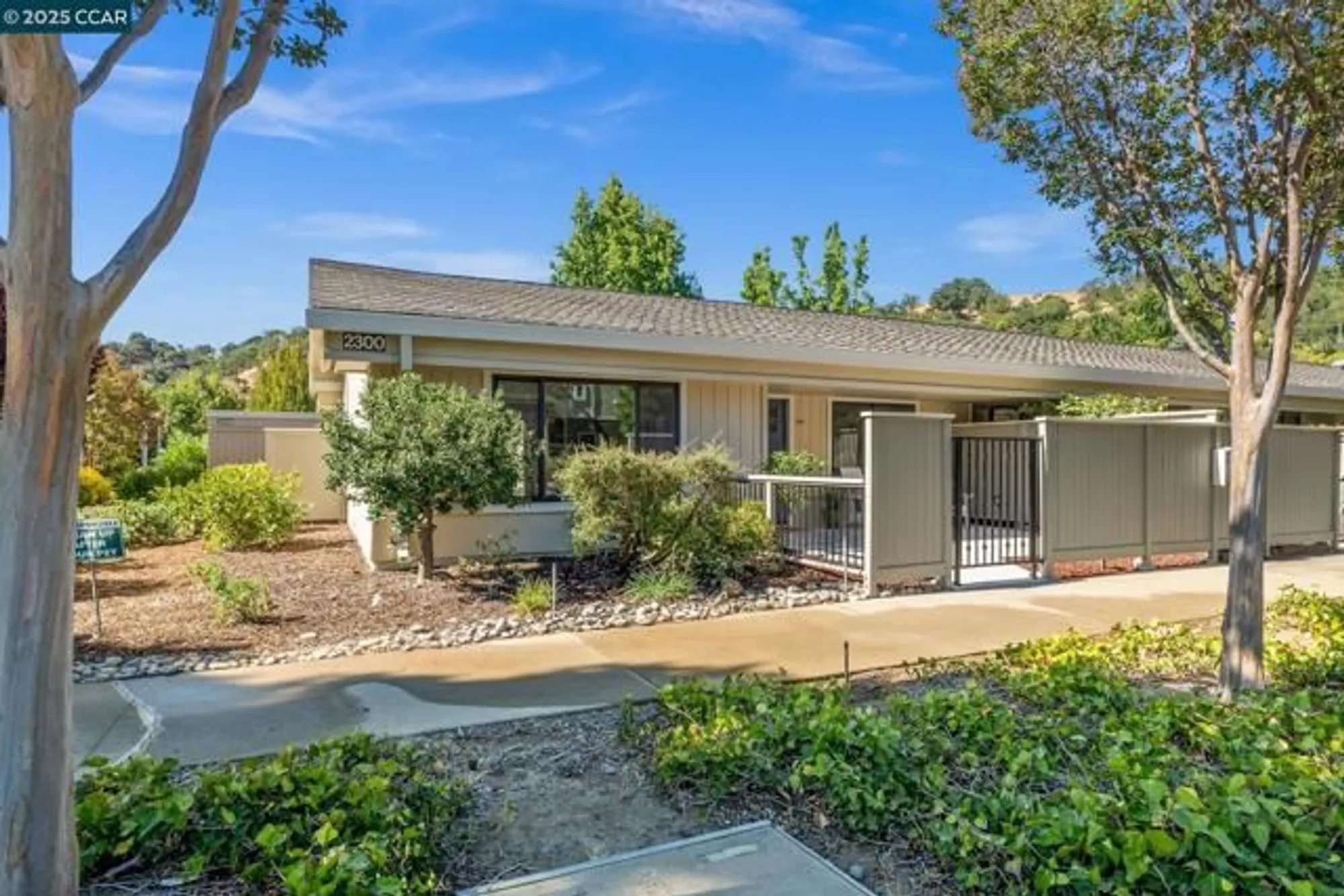 Property Slideshow image 39 of 46 | 2300 pine knoll dr 1, Walnut Creek, CA, 94595