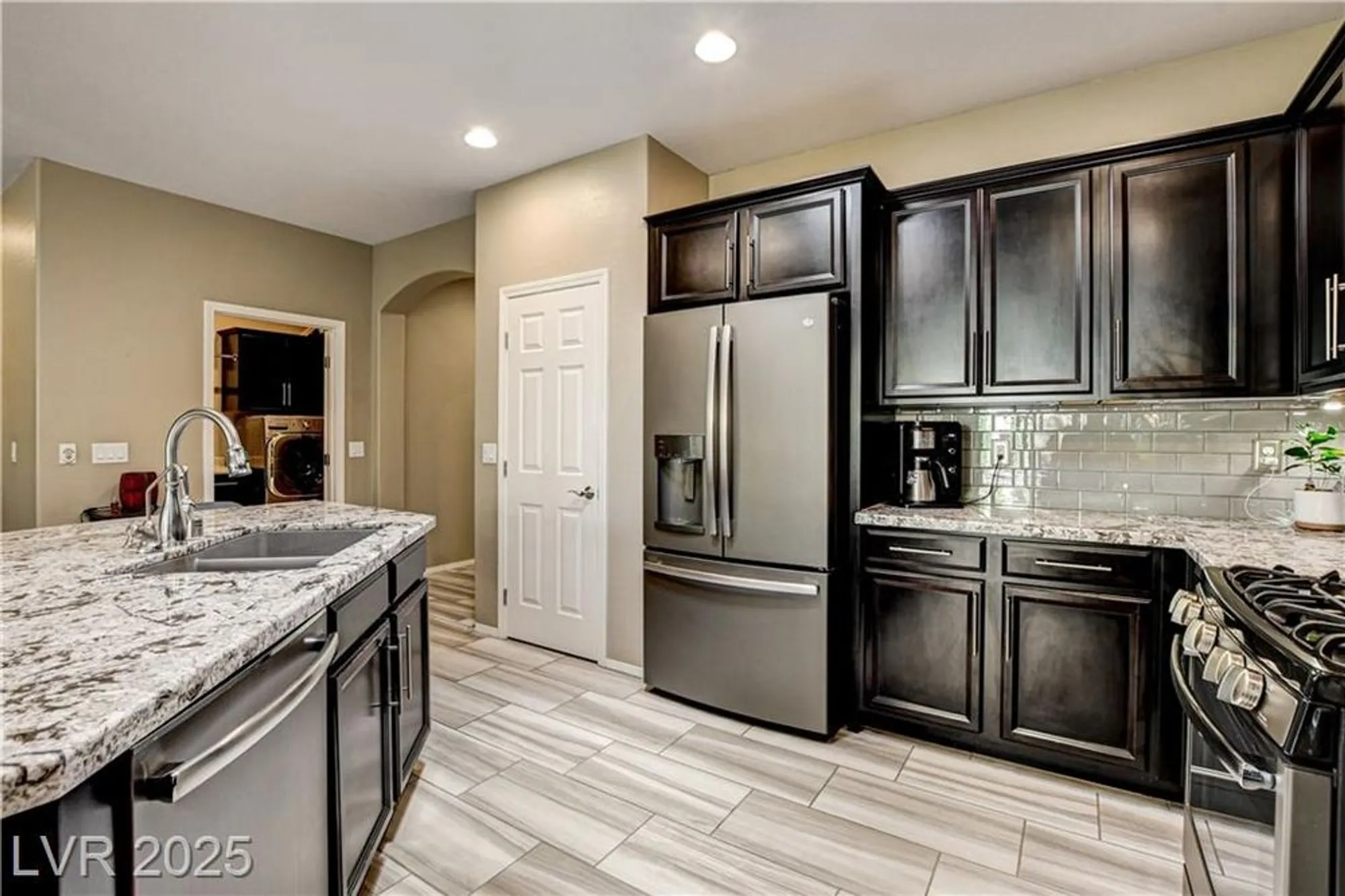 Property Slideshow image 17 of 63 | 3712 corte bella hills ave, North Las Vegas, NV, 89081