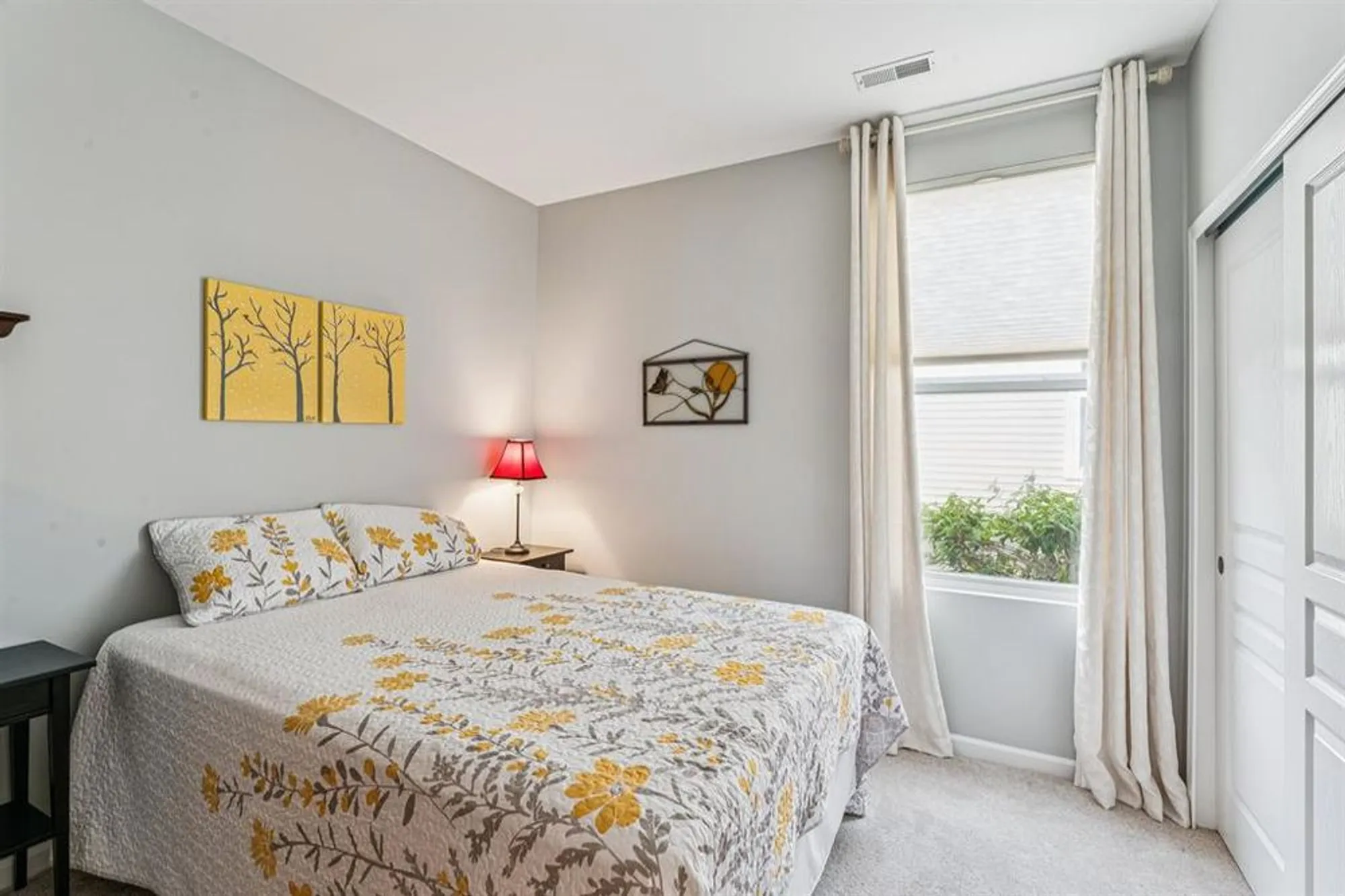 Property Slideshow image 21 of 60 | 9411 saint andrews dr, Grand Blanc, MI, 48439