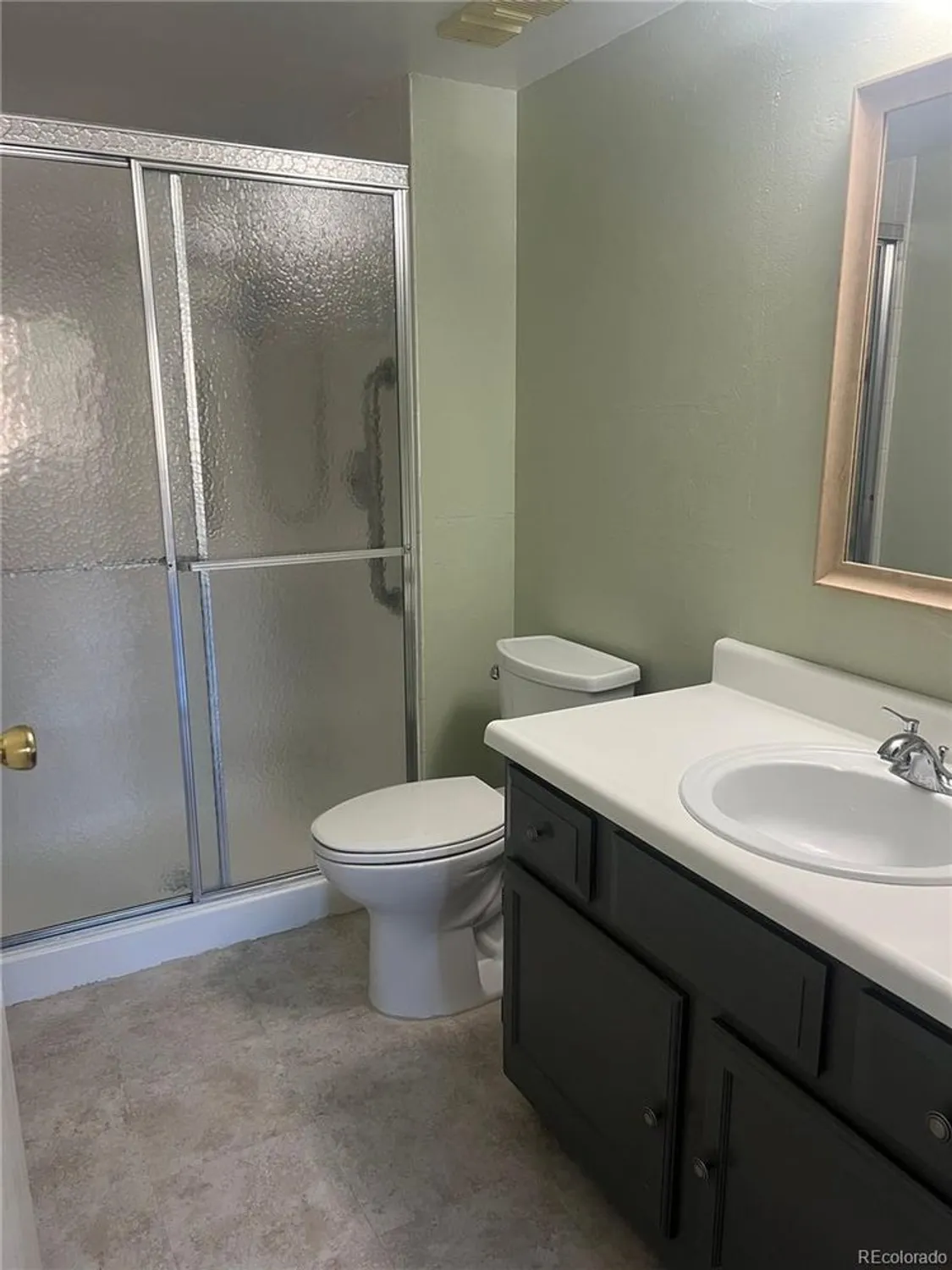 Property Slideshow image 13 of 19 | 13992 e marina dr 303, Aurora, CO, 80014