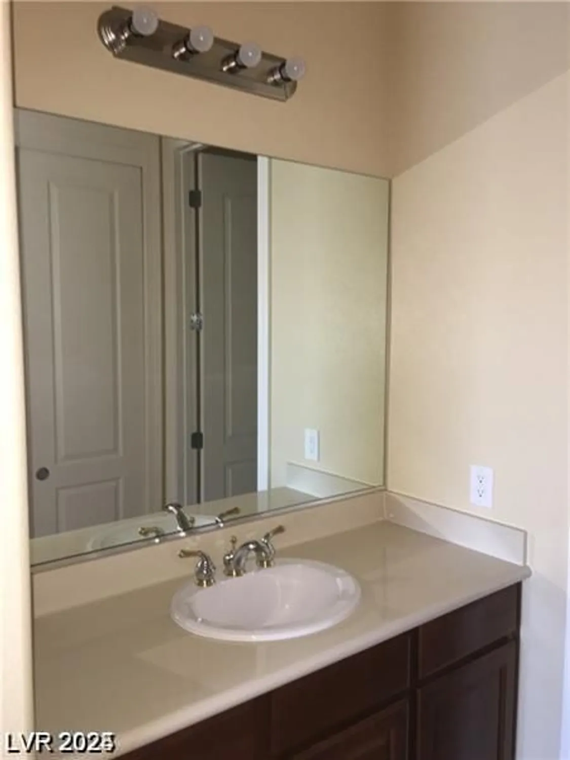 Property Slideshow image 29 of 35 | 2175 clearwater lake dr, Henderson, NV, 89044