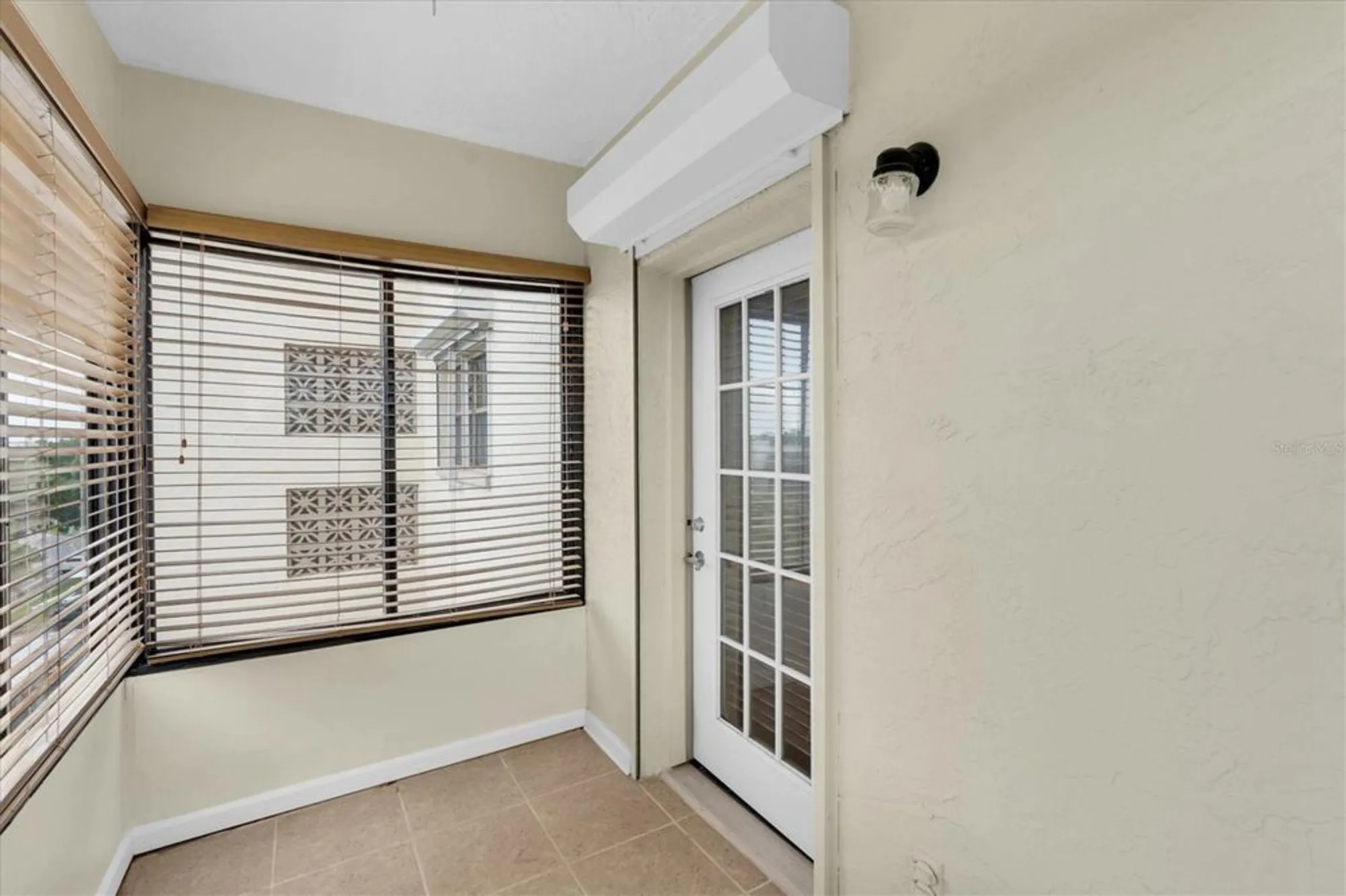 Property Slideshow image 26 of 48 | 8198 terrace garden dr n unit 511, Saint Petersburg, FL, 33709