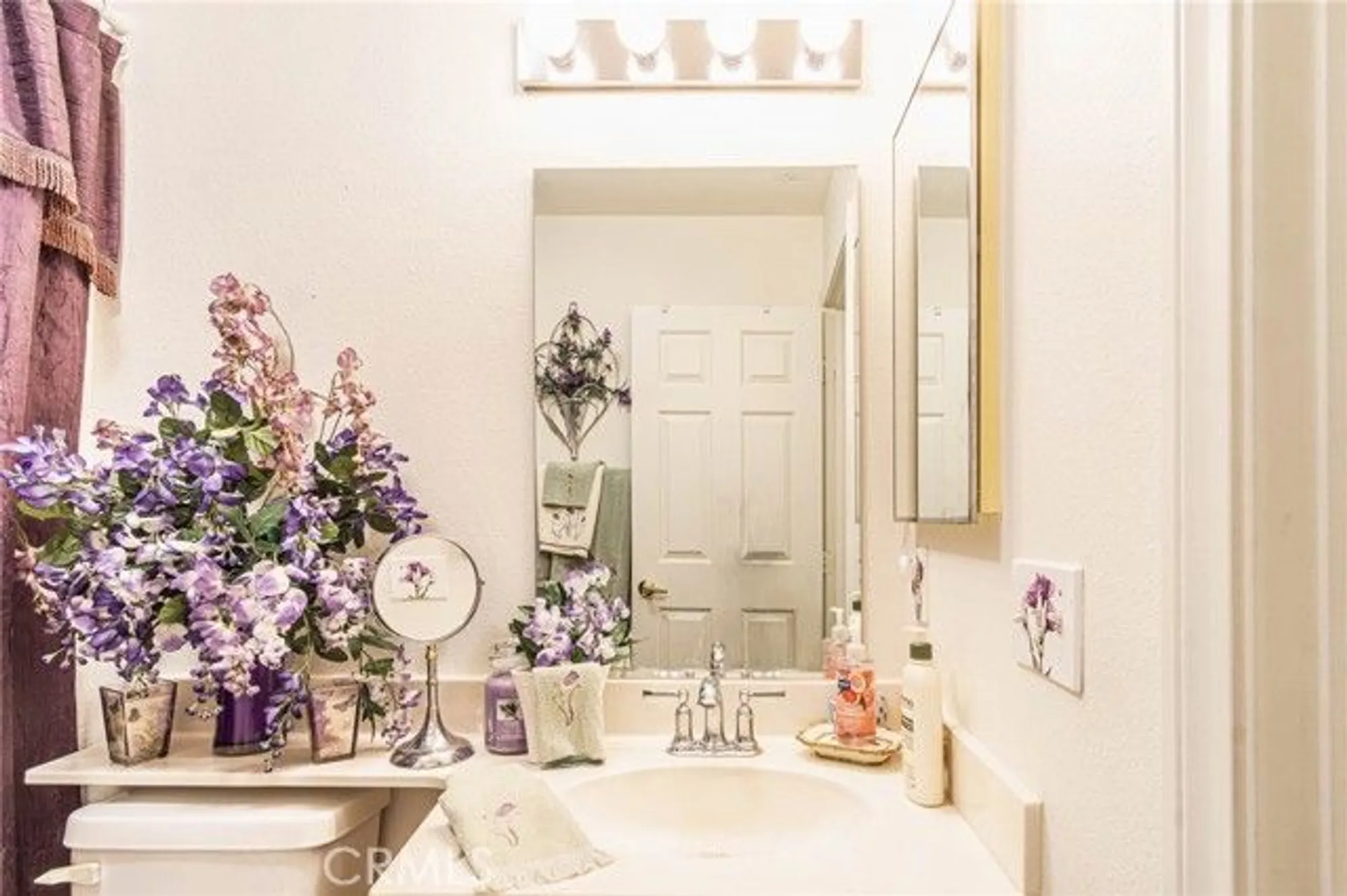 Property Slideshow image 19 of 62 | 19046 stoddard way, Apple Valley, CA, 92308