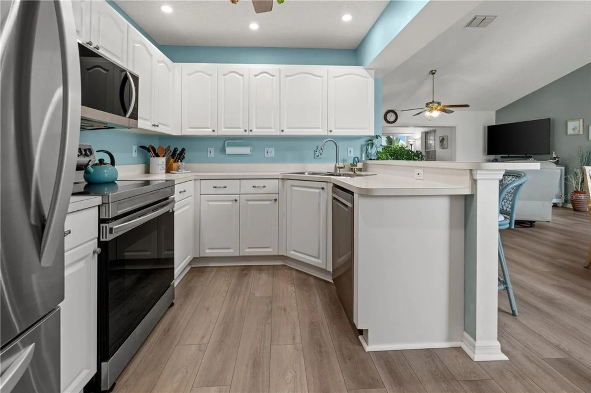 Property Slideshow image 13 of 54 | 237 park forest blvd 156, Englewood, FL, 34223