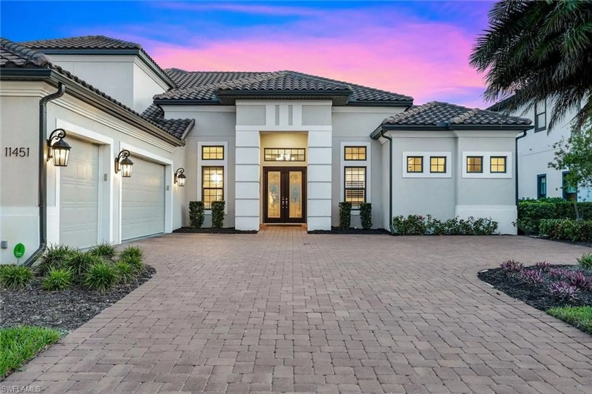 Property Slideshow image 4 of 50 | 11451 venetian lagoon dr, Fort Myers, FL, 33913