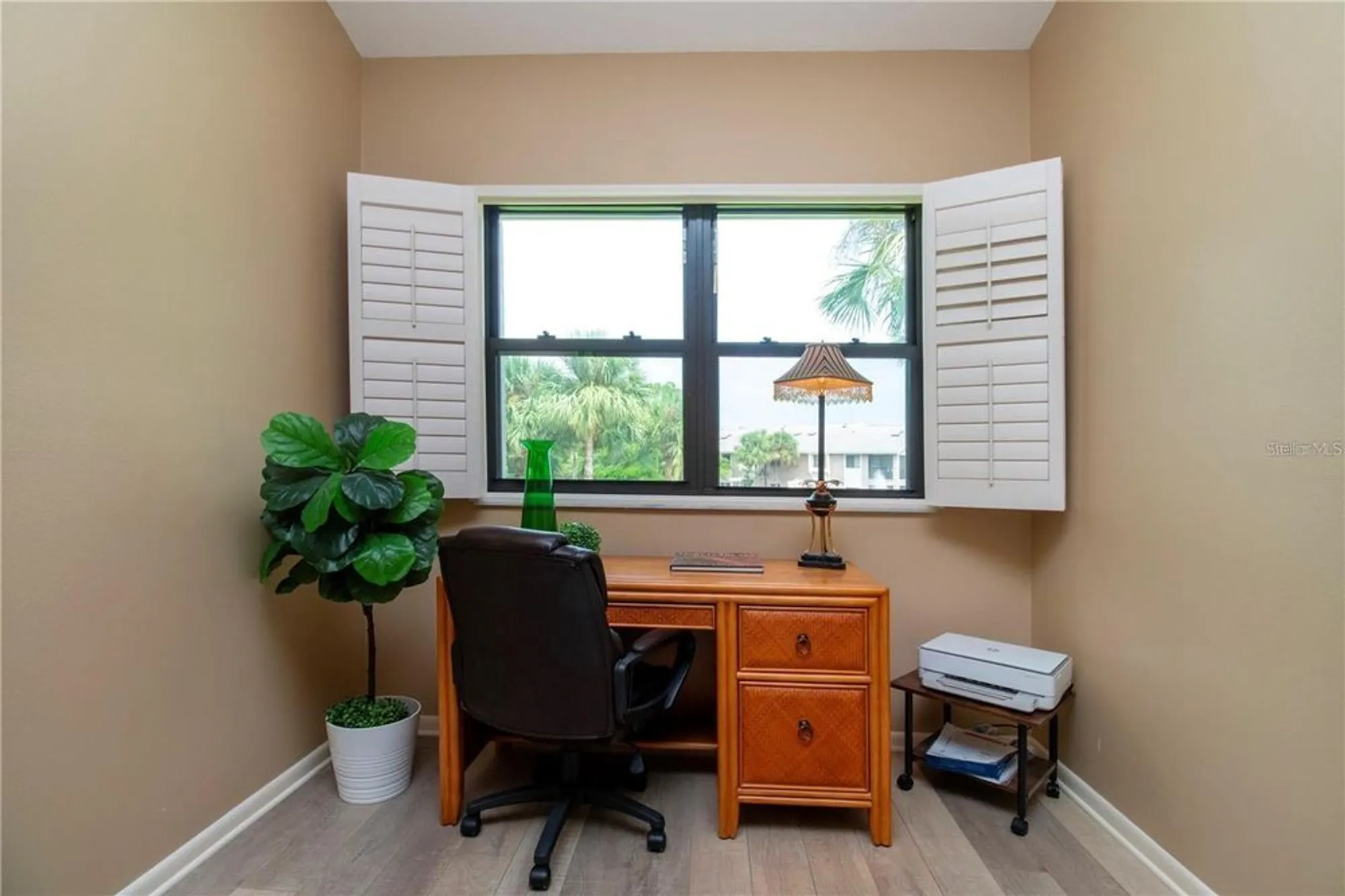 Property Slideshow image 17 of 39 | 5273 heron way # 202, Sarasota, FL, 34231