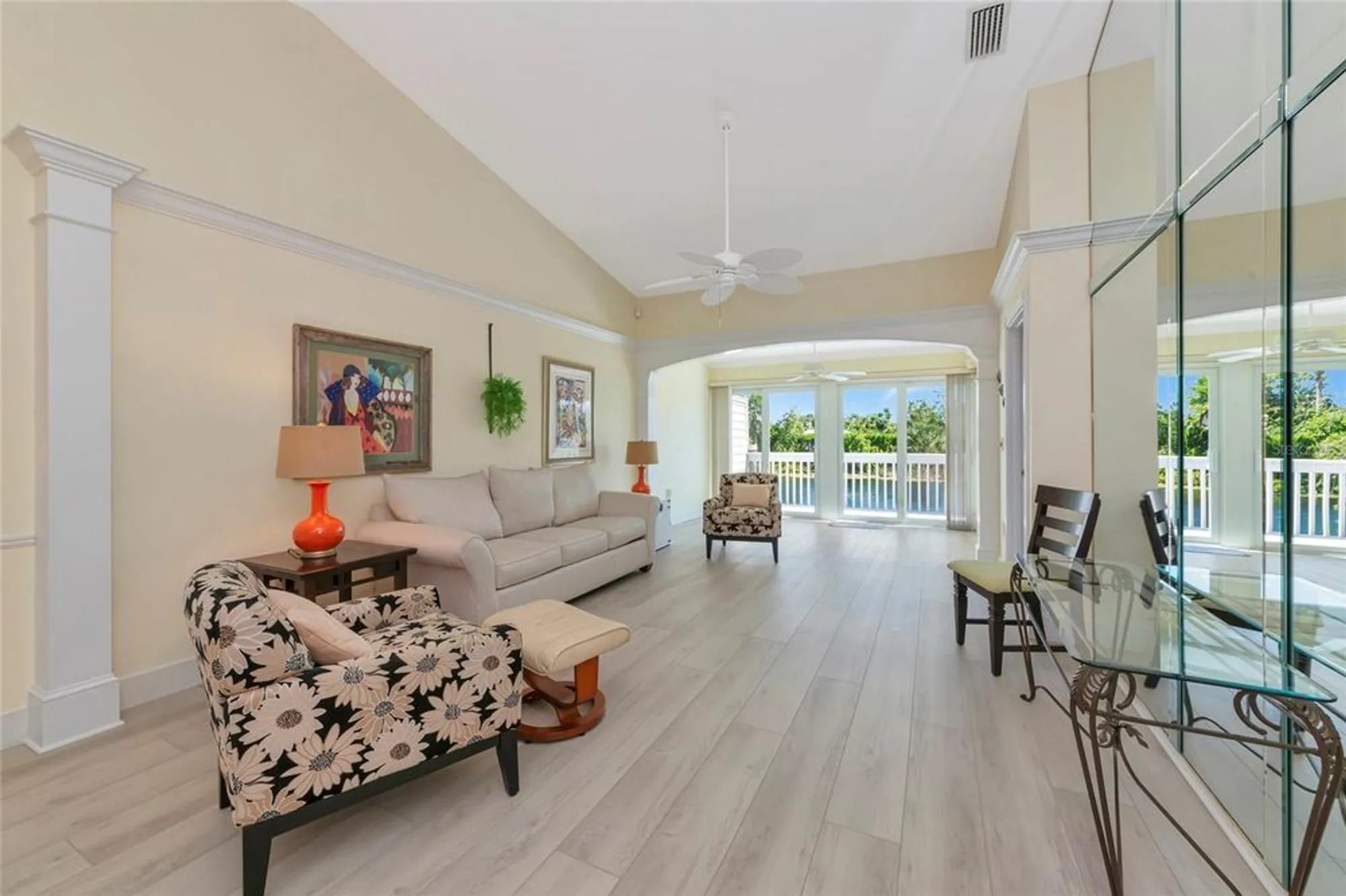 Property Slideshow image 18 of 63 | 515 woodstork cir, Bradenton, FL, 34209