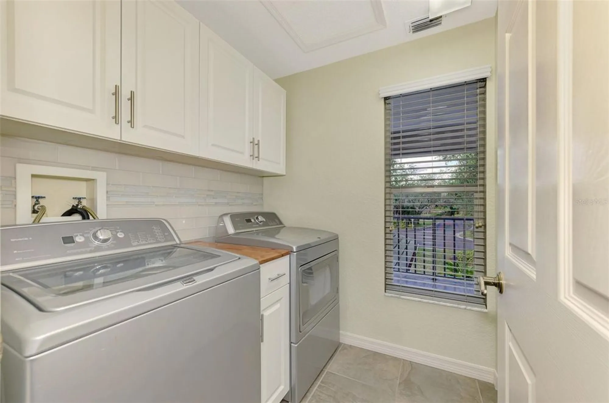 Property Slideshow image 32 of 66 | 14049 willow glen ct apt 242, Port Charlotte, FL, 33953