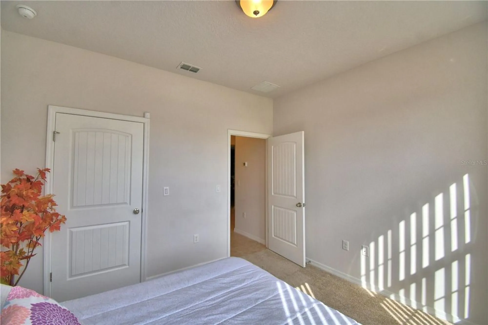 Property Slideshow image 26 of 55 | 2577 canyon crest dr, Lakeland, FL, 33811