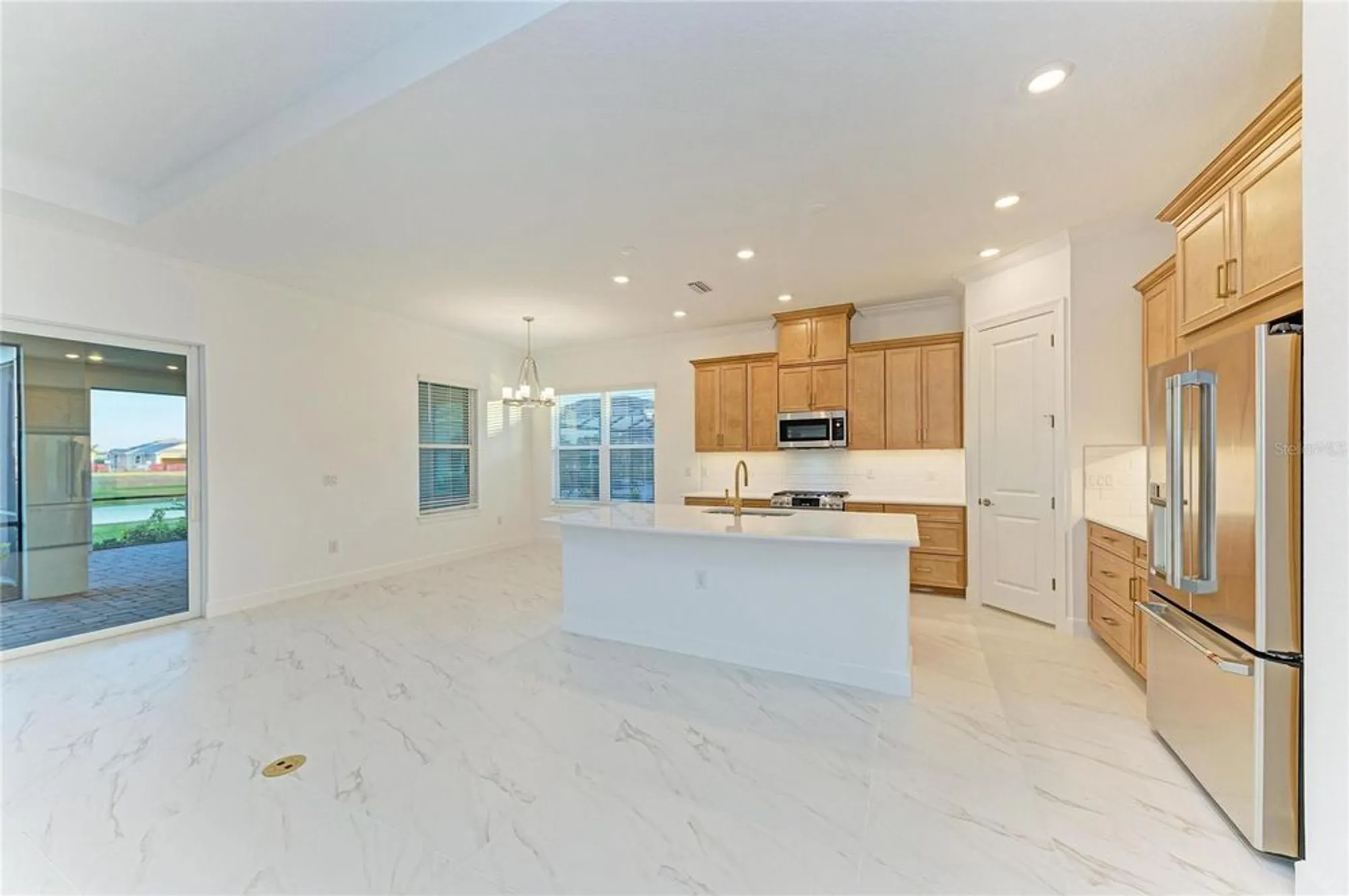 Property Slideshow image 21 of 72 | 3303 vicenza ct, Lakewood Ranch, FL, 34211