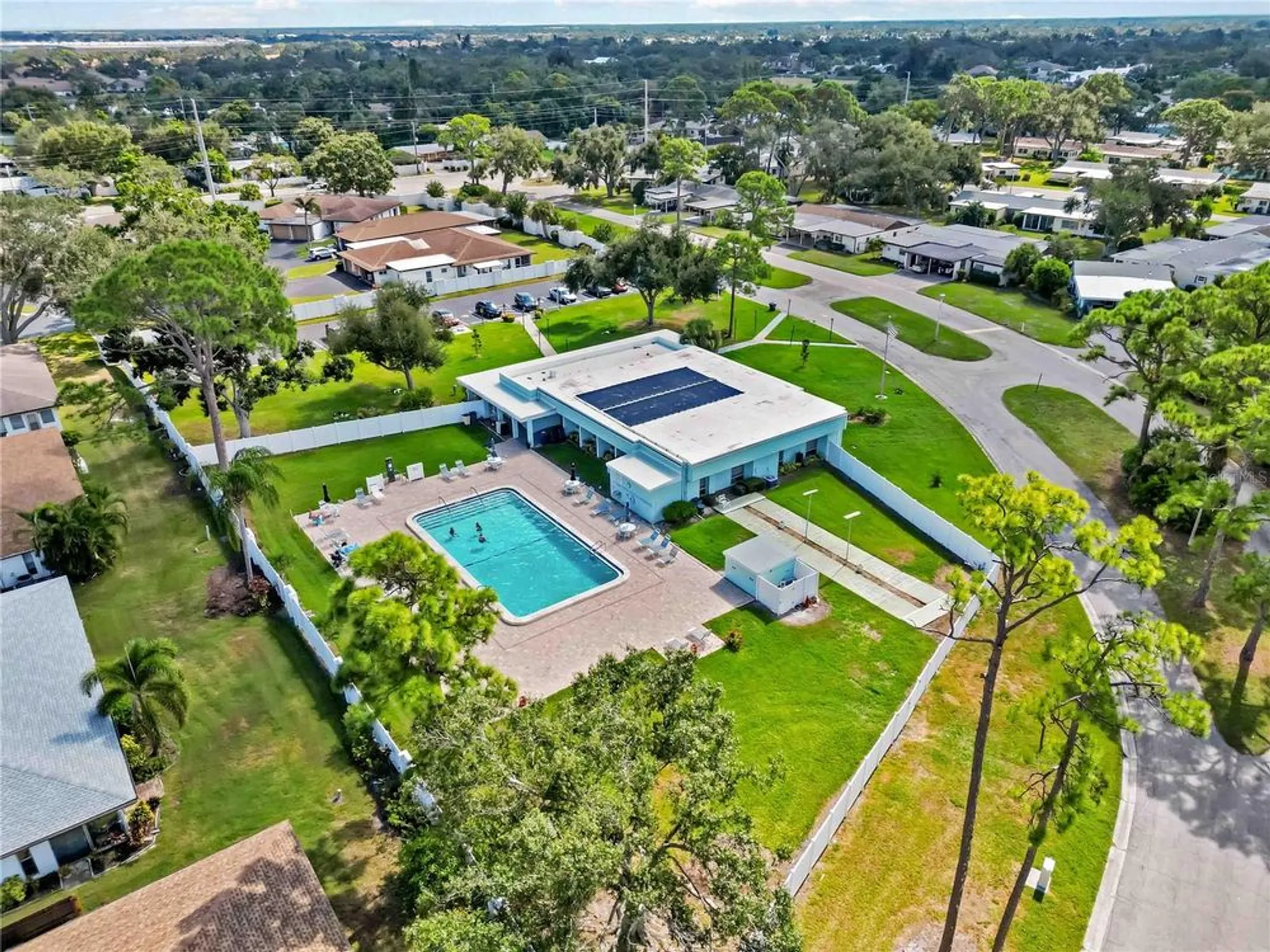 Property Slideshow image 42 of 51 | 3527 silver pine ct # 82, Sarasota, FL, 34231