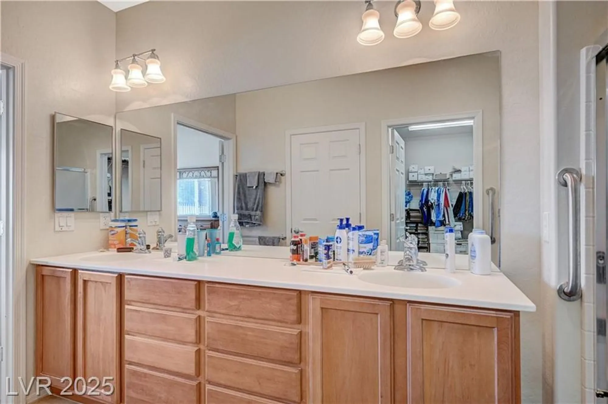 Property Slideshow image 16 of 40 | 2413 great auk ave, North Las Vegas, NV, 89084
