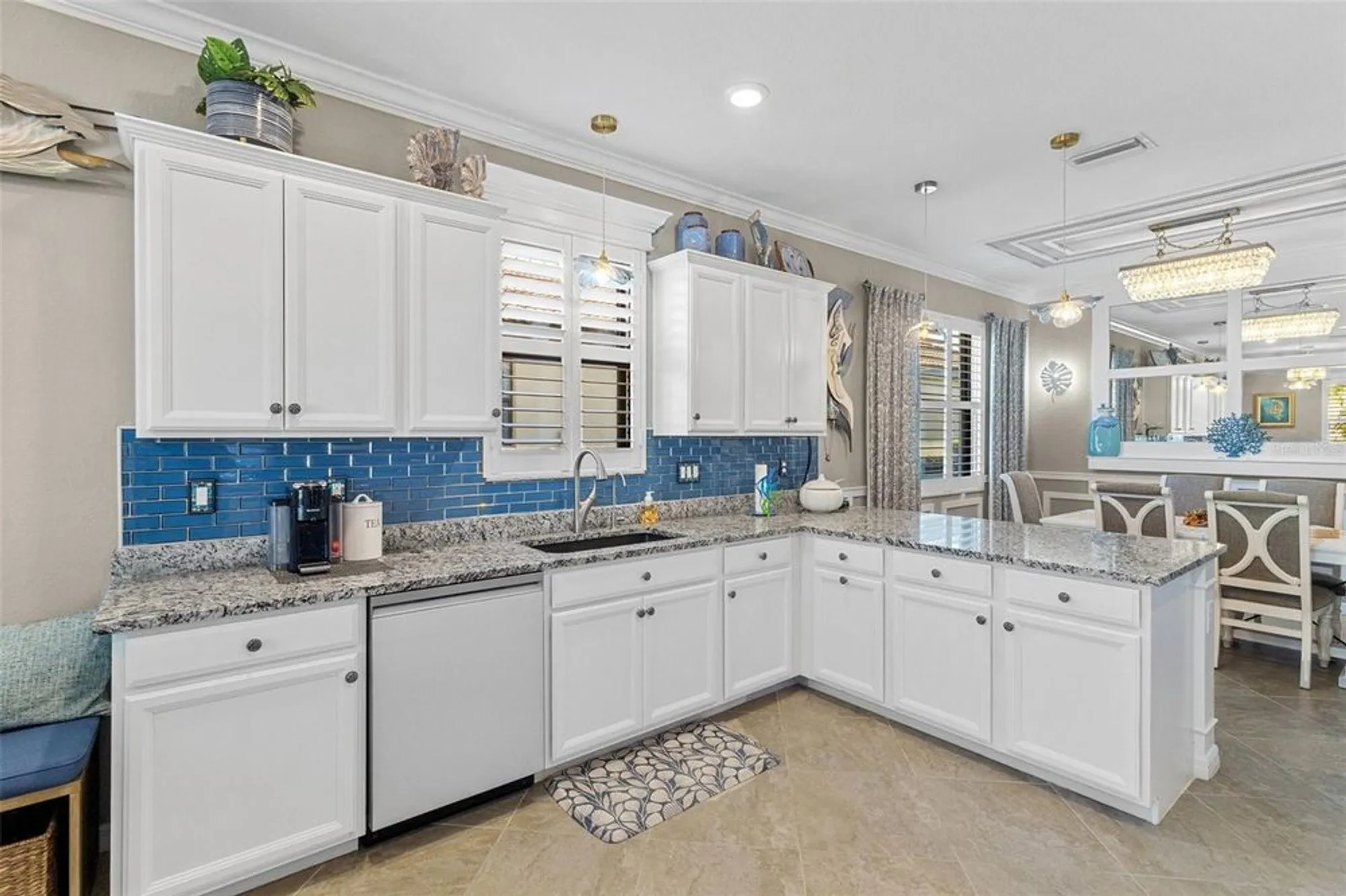 Property Slideshow image 10 of 67 | 10507 medjool dr, Venice, FL, 34293
