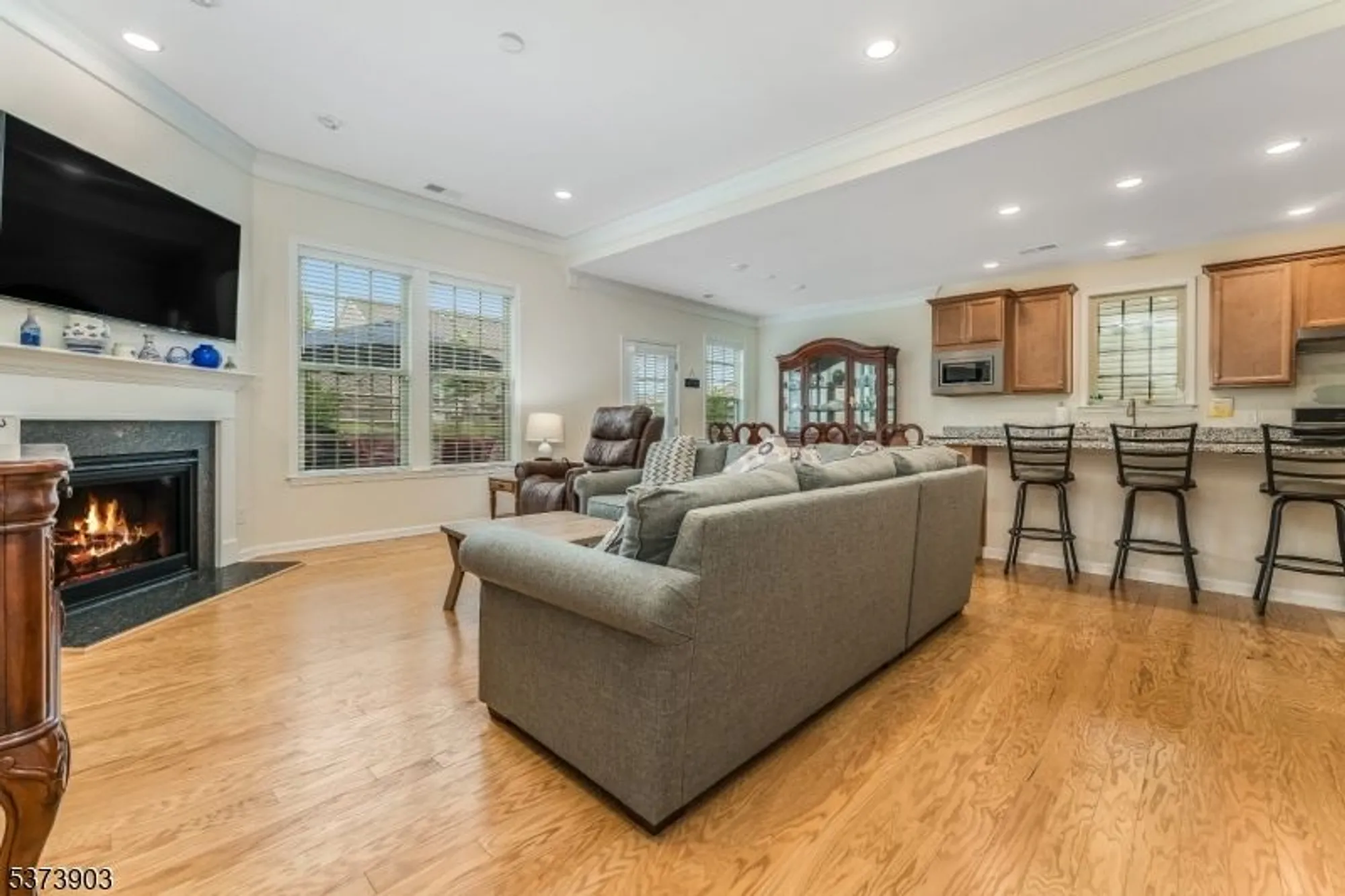 Property Slideshow image 8 of 33 | 29 bressler rd, Flemington, NJ, 08822