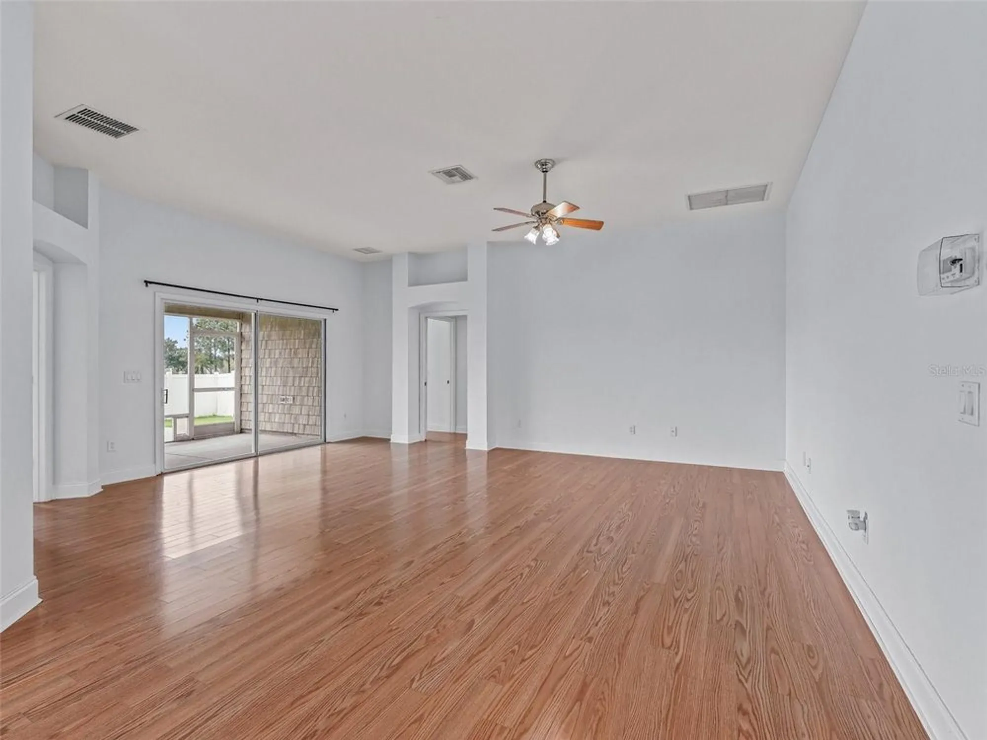 Property Slideshow image 15 of 41 | 12185 ne 51st cir, Oxford, FL, 34484