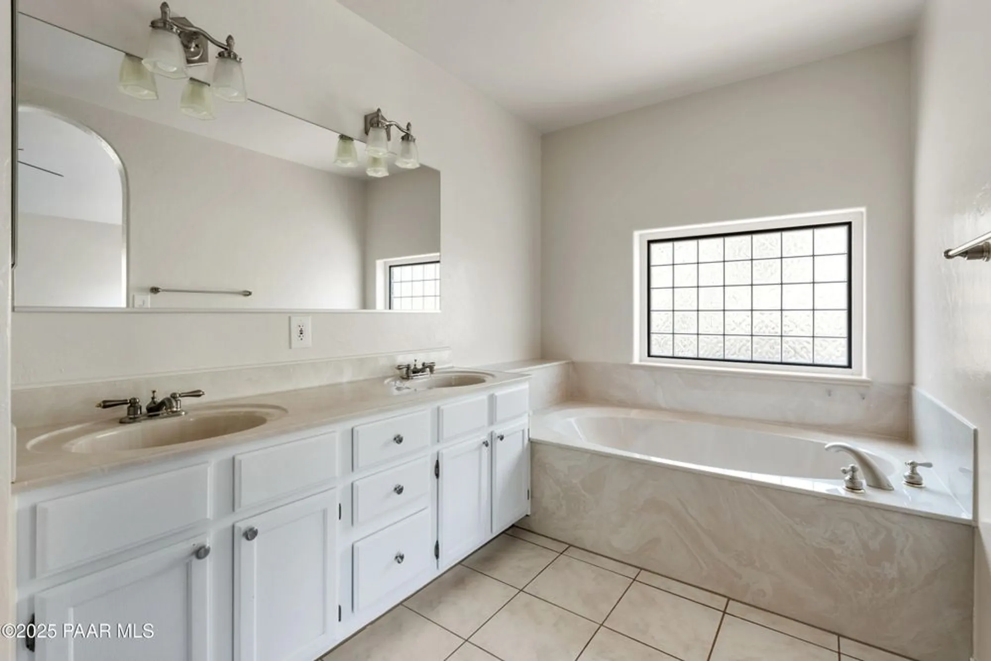 Property Slideshow image 18 of 28 | 688 star rock dr, Prescott, AZ, 86301