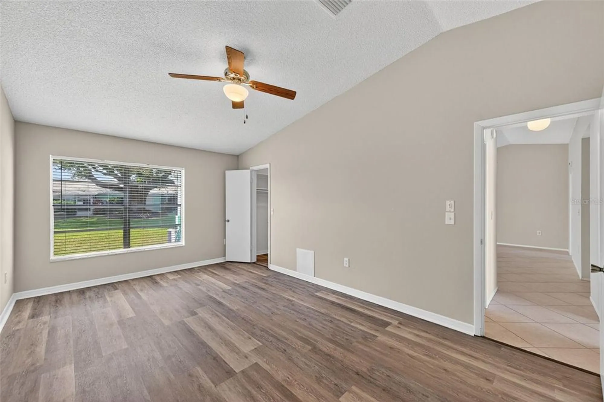 Property Slideshow image 15 of 30 | 3704 39th st w # 23, Bradenton, FL, 34205