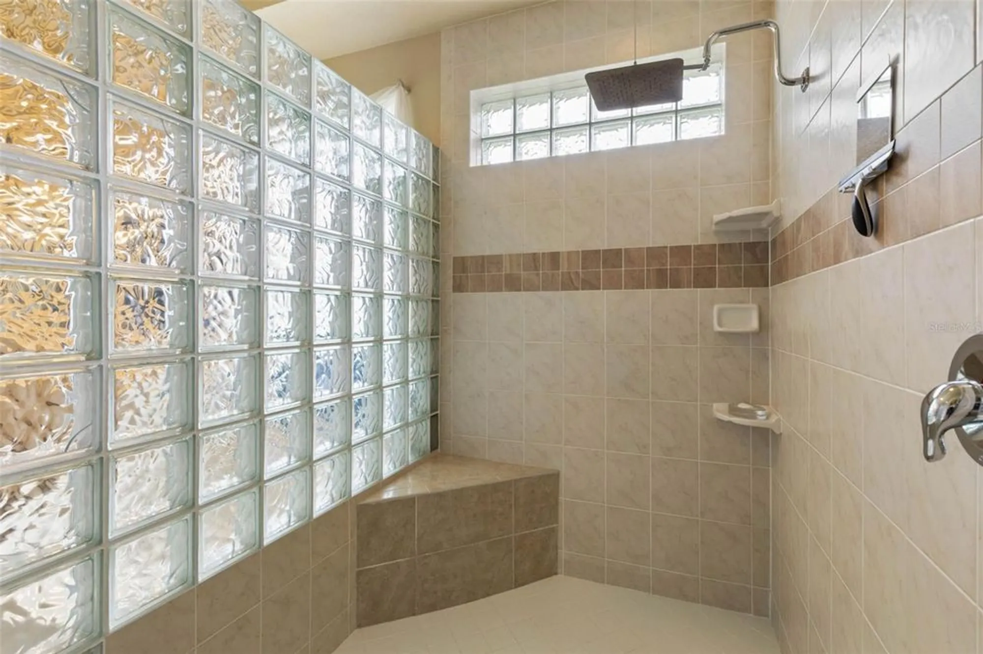 Property Slideshow image 27 of 100 | 815 westlake dr, Ormond Beach, FL, 32174