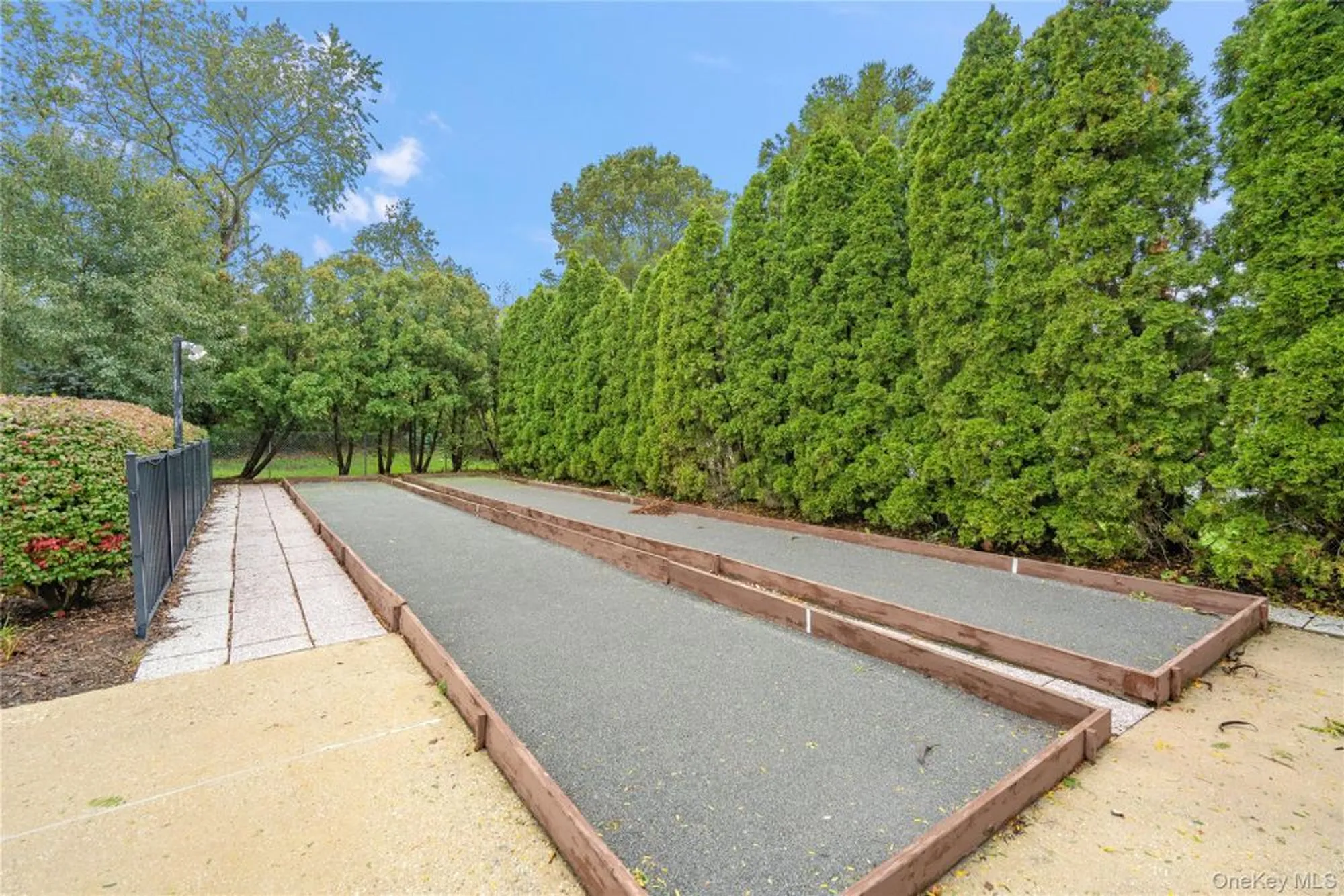 Property Slideshow image 28 of 29 | 53 freedom ln, Coram, NY, 11727