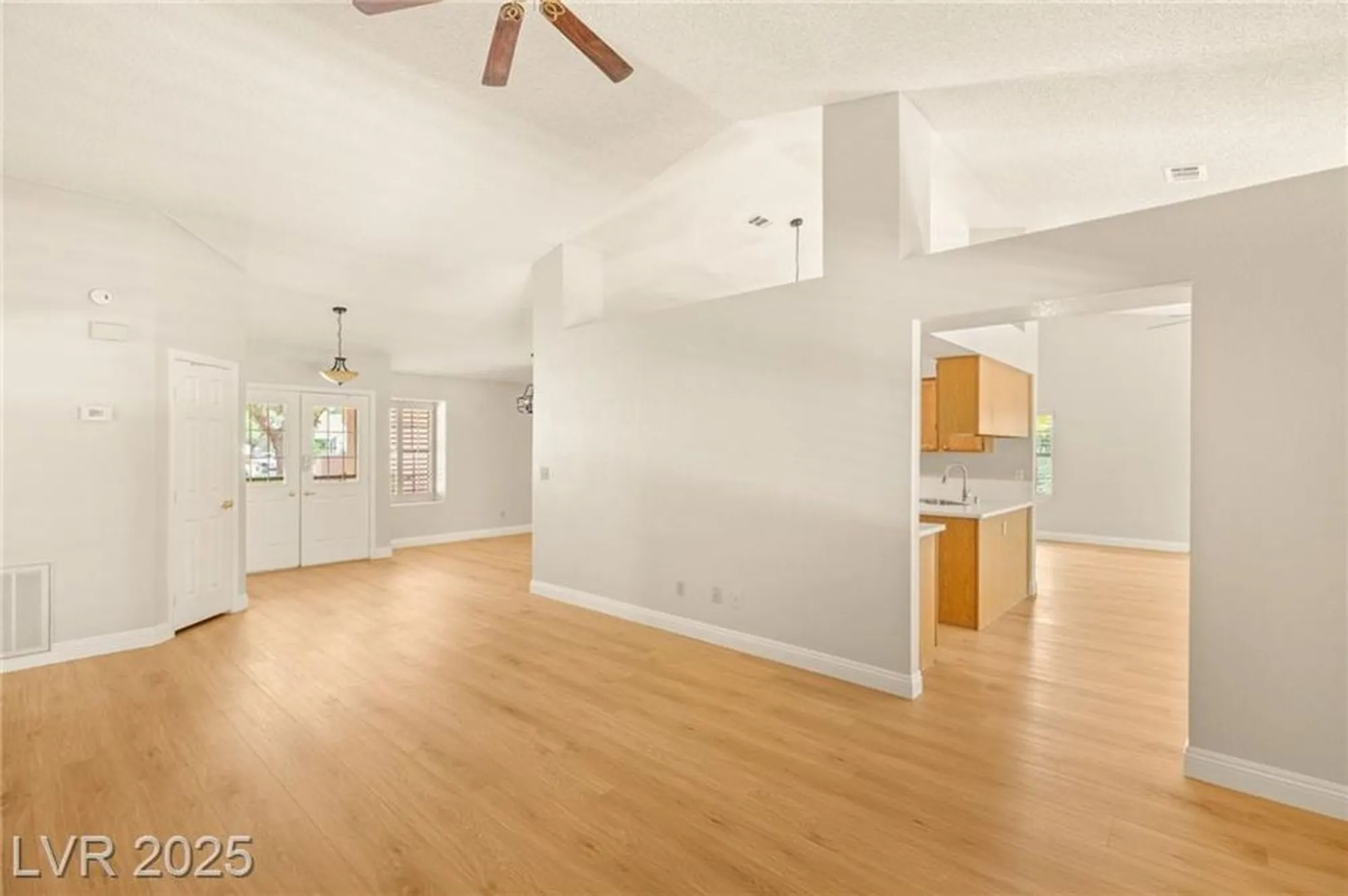 Property Slideshow image 6 of 40 | 5605 bay shore cir, Las Vegas, NV, 89130