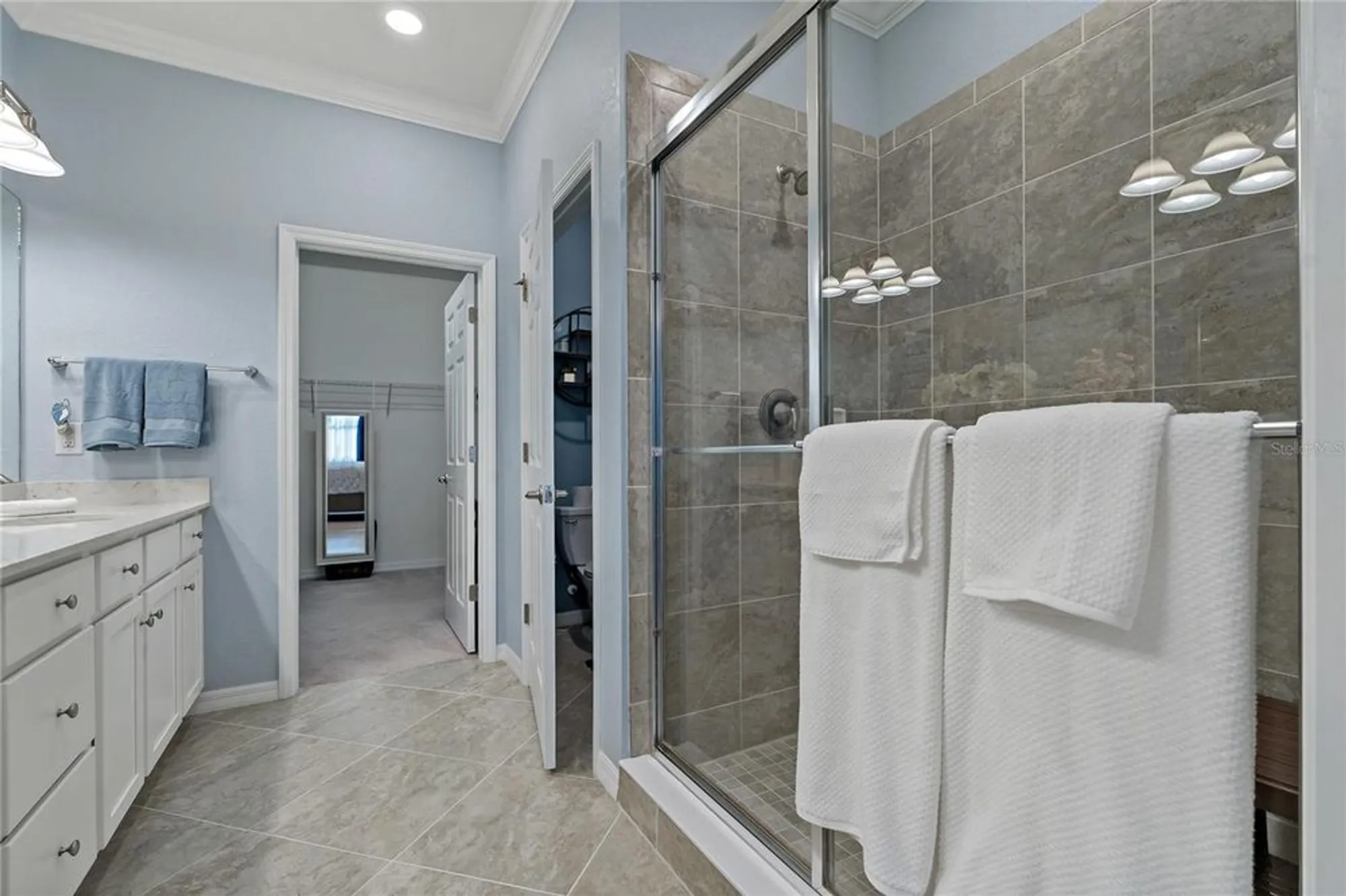 Property Slideshow image 23 of 67 | 23189 banbury way 203, Venice, FL, 34293