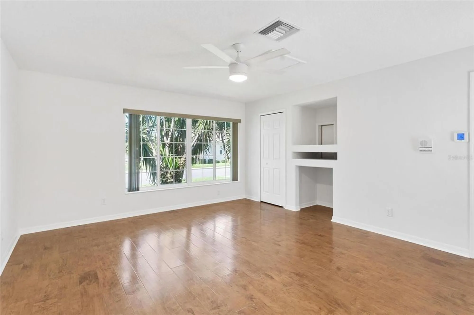 Property Slideshow image 35 of 73 | 5789 bounty cir, Tavares, FL, 32778