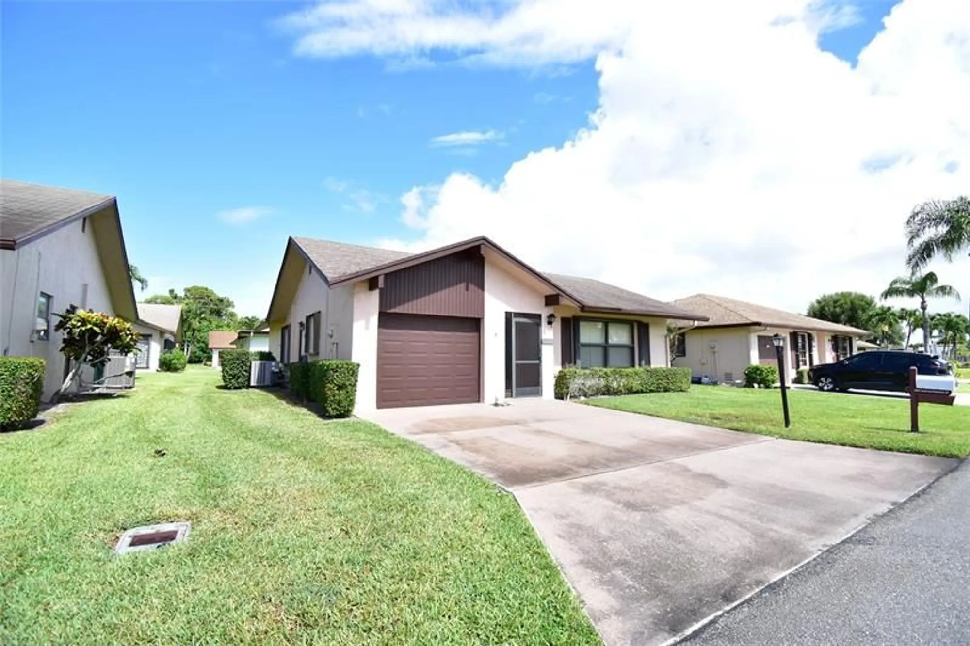 Property Slideshow image 17 of 30 | 3305 silver buttonwood dr, Greenacres, FL, 33463