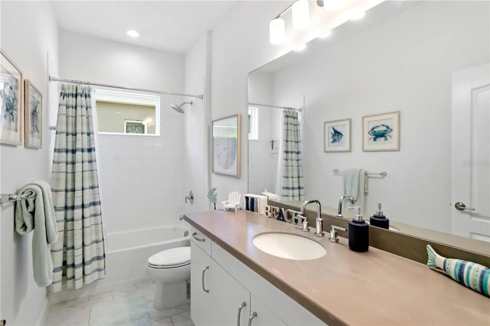 Property Slideshow image 21 of 67 | 12938 true blue cir, Bradenton, FL, 34211