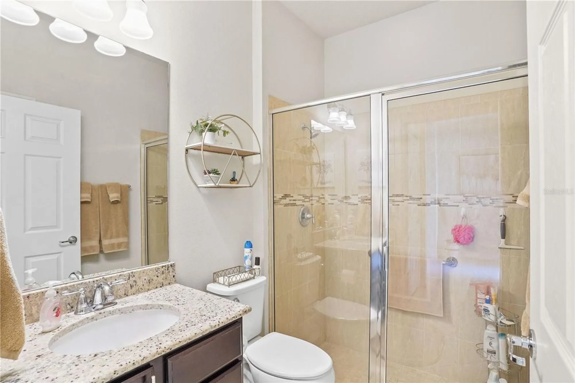 Property Slideshow image 24 of 53 | 329 alicante ct, Davenport, FL, 33837