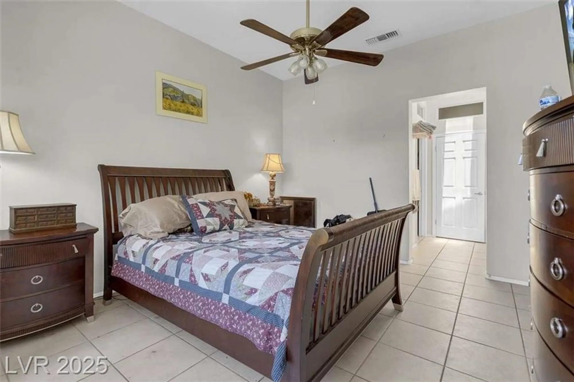 Property Slideshow image 29 of 44 | 10017 bundella dr, Las Vegas, NV, 89134