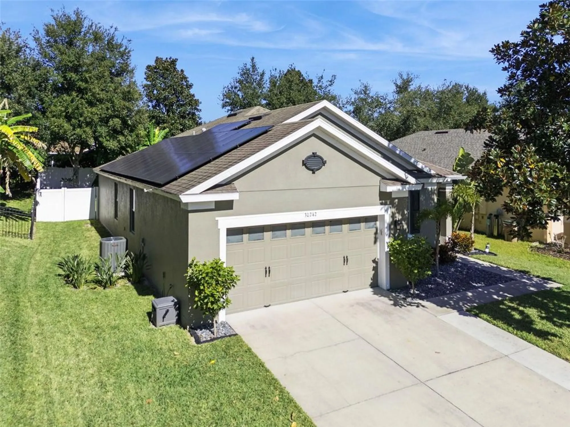 Property Slideshow image 28 of 54 | 30242 tokara ter, Mount Dora, FL, 32757