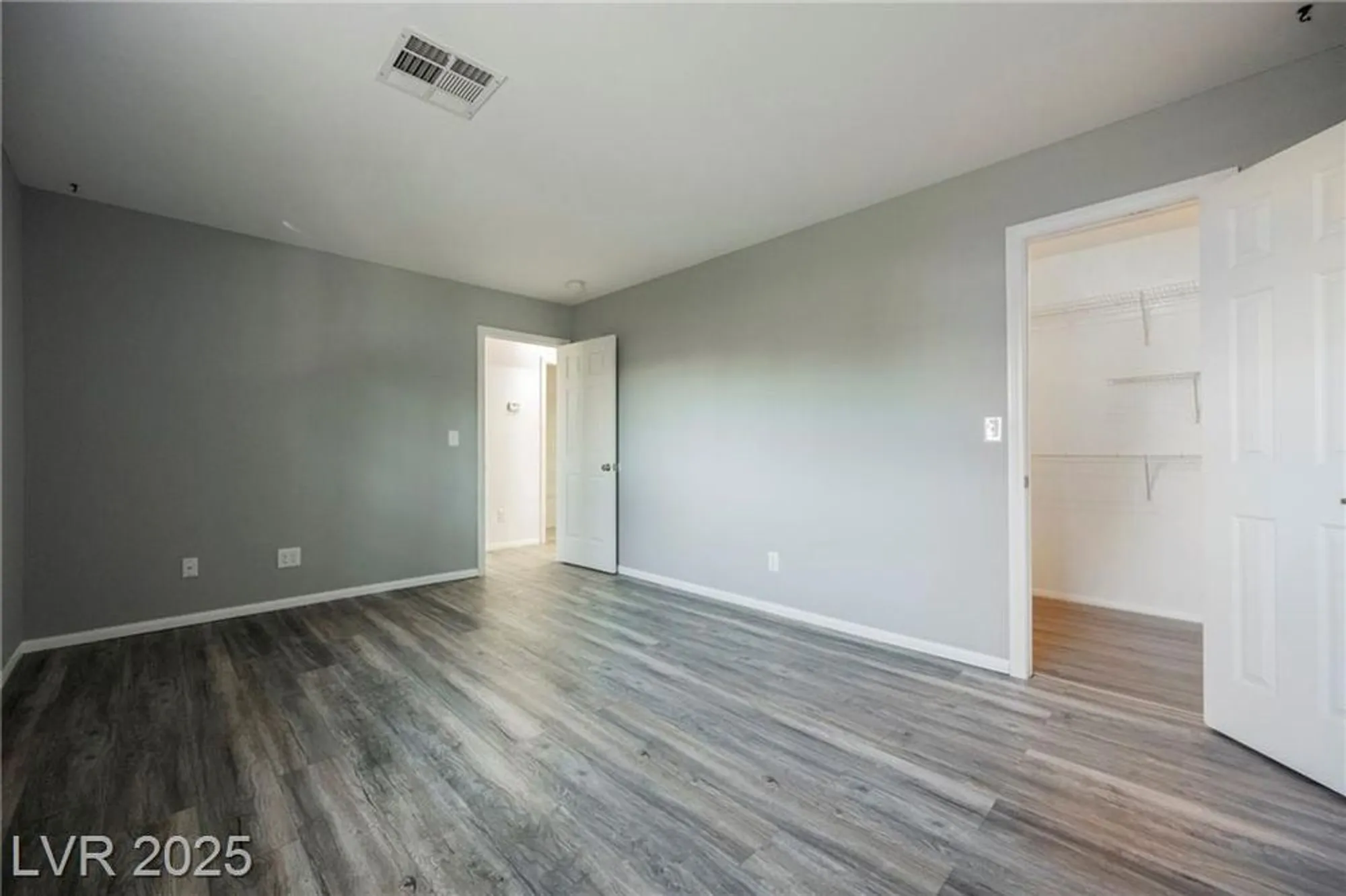 Property Slideshow image 65 of 66 | 5133 burr oak dr, Las Vegas, NV, 89130