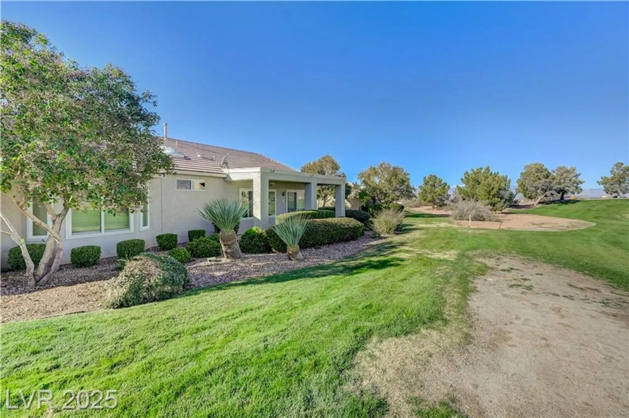 Property Slideshow image 35 of 41 | 2738 grand forks rd, Henderson, NV, 89052