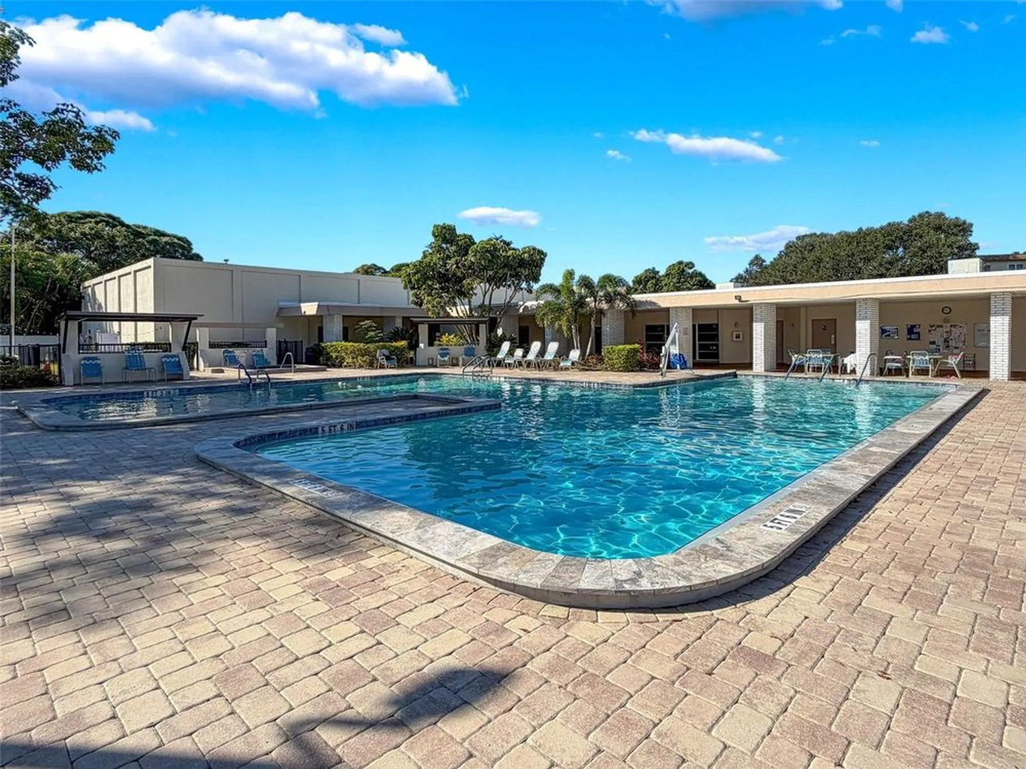 Property Slideshow image 49 of 82 | 5970 80th st n unit 206, St Petersburg, FL, 33709