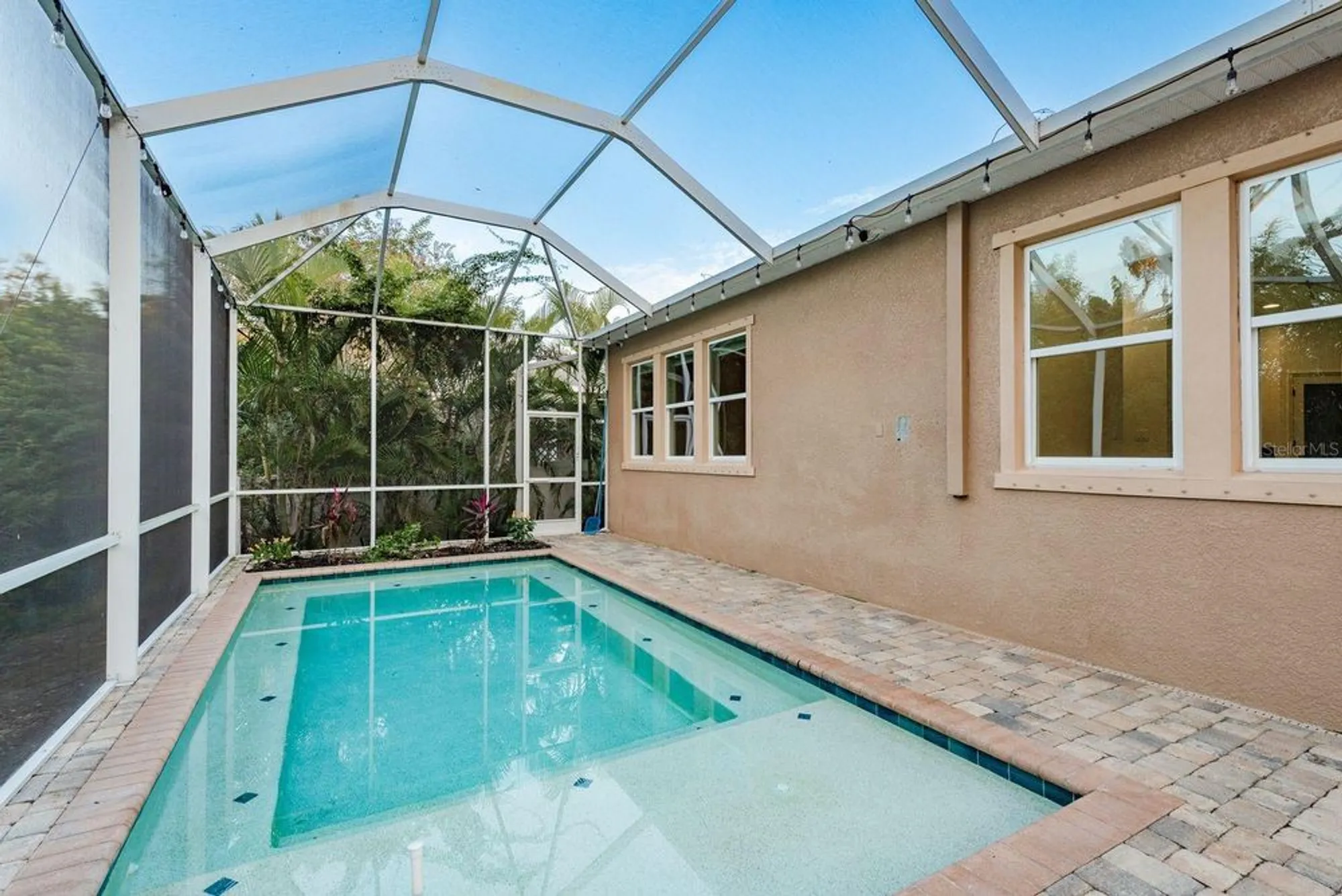 Property Slideshow image 32 of 43 | 5116 coastal scene dr, Apollo Beach, FL, 33572