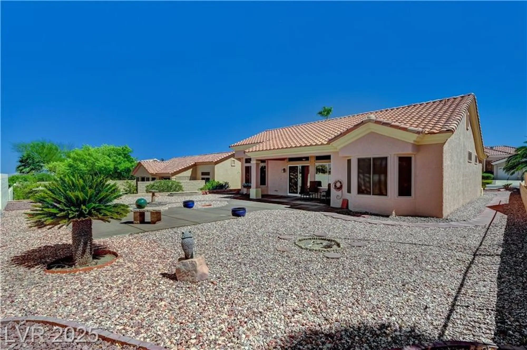 Property Slideshow image 43 of 78 | 10020 villa ridge dr, Las Vegas, NV, 89134