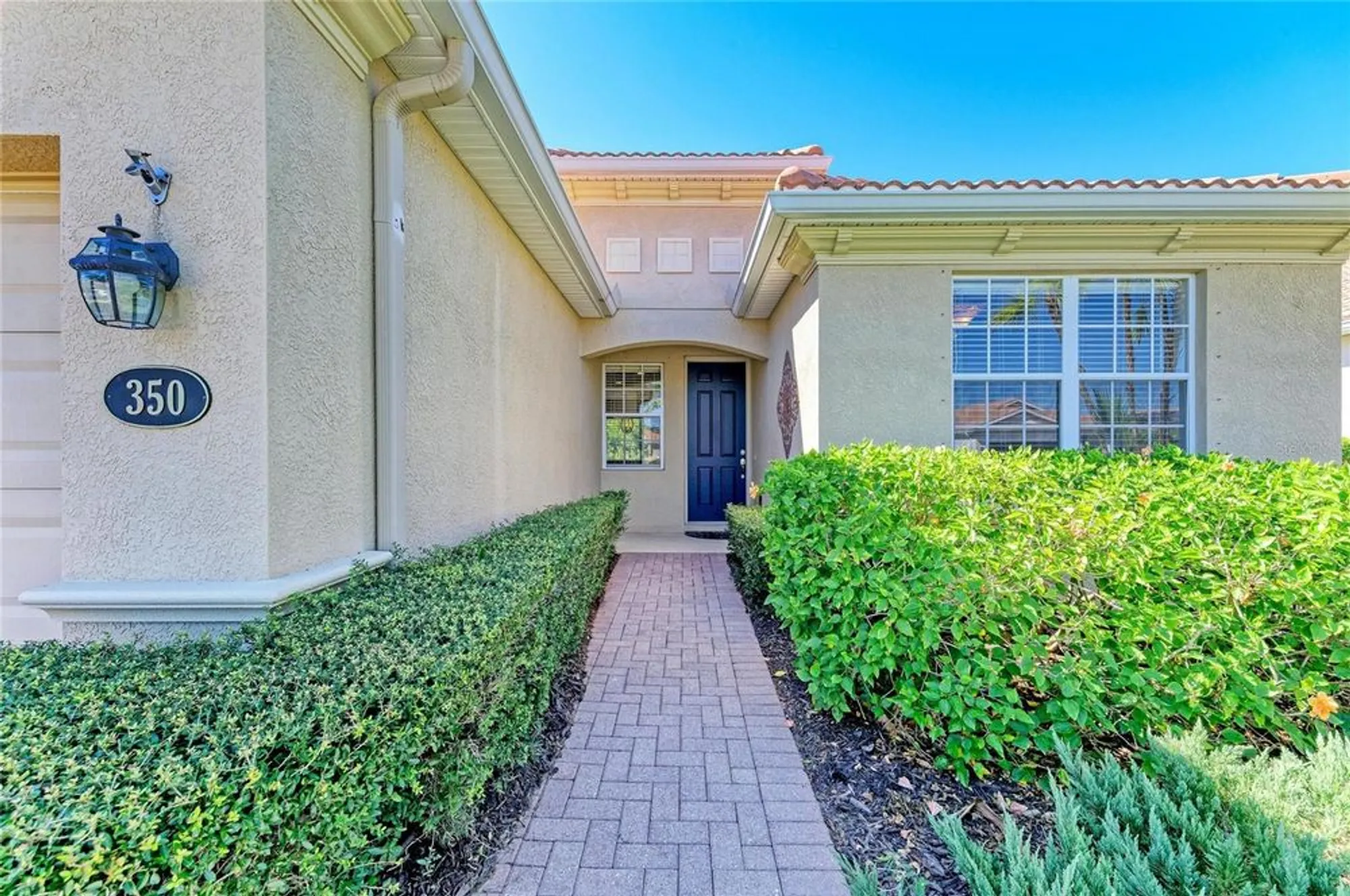 Property Slideshow image 2 of 63 | 350 river enclave ct, Bradenton, FL, 34212